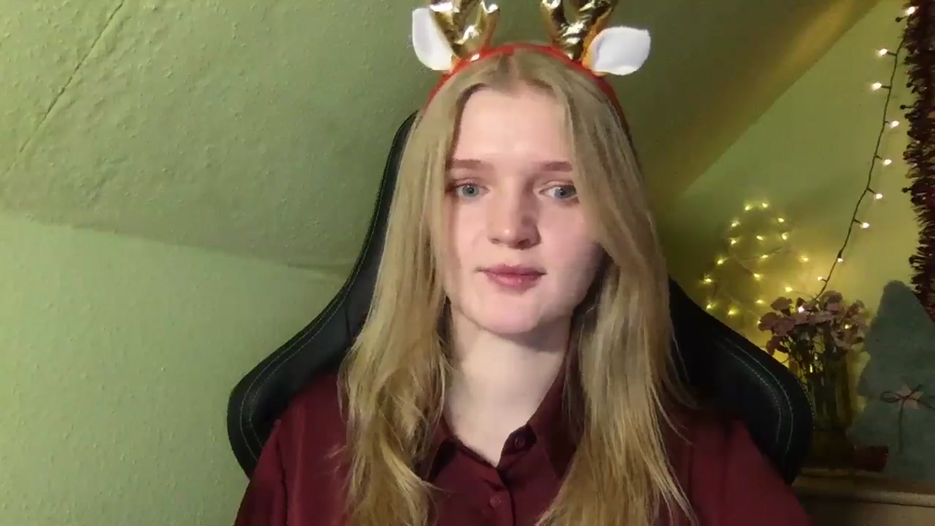 Gallery image thumbnail from Lovely_Kitten's myfreecams stream on, 12/25/2025, 17:18 image 12 of 20