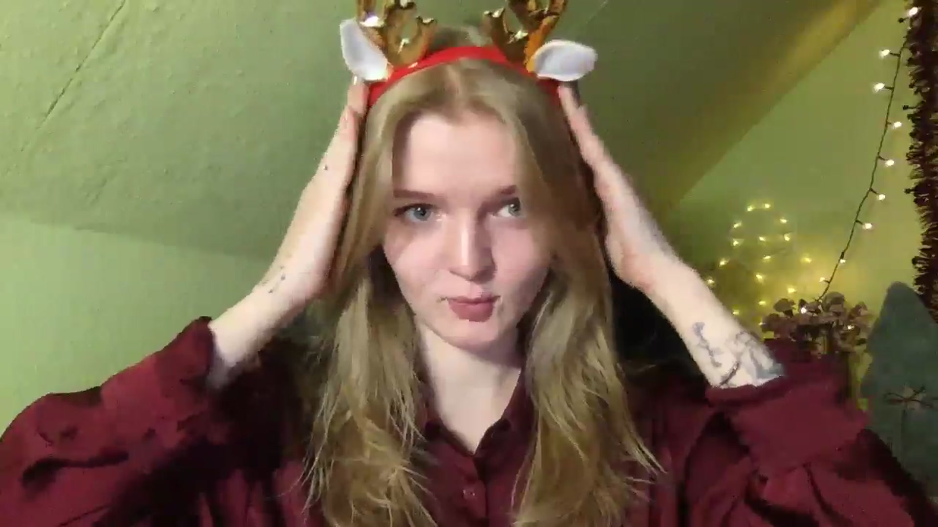 Gallery image thumbnail from Lovely_Kitten's myfreecams stream on, 12/25/2025, 17:18 image 20 of 20