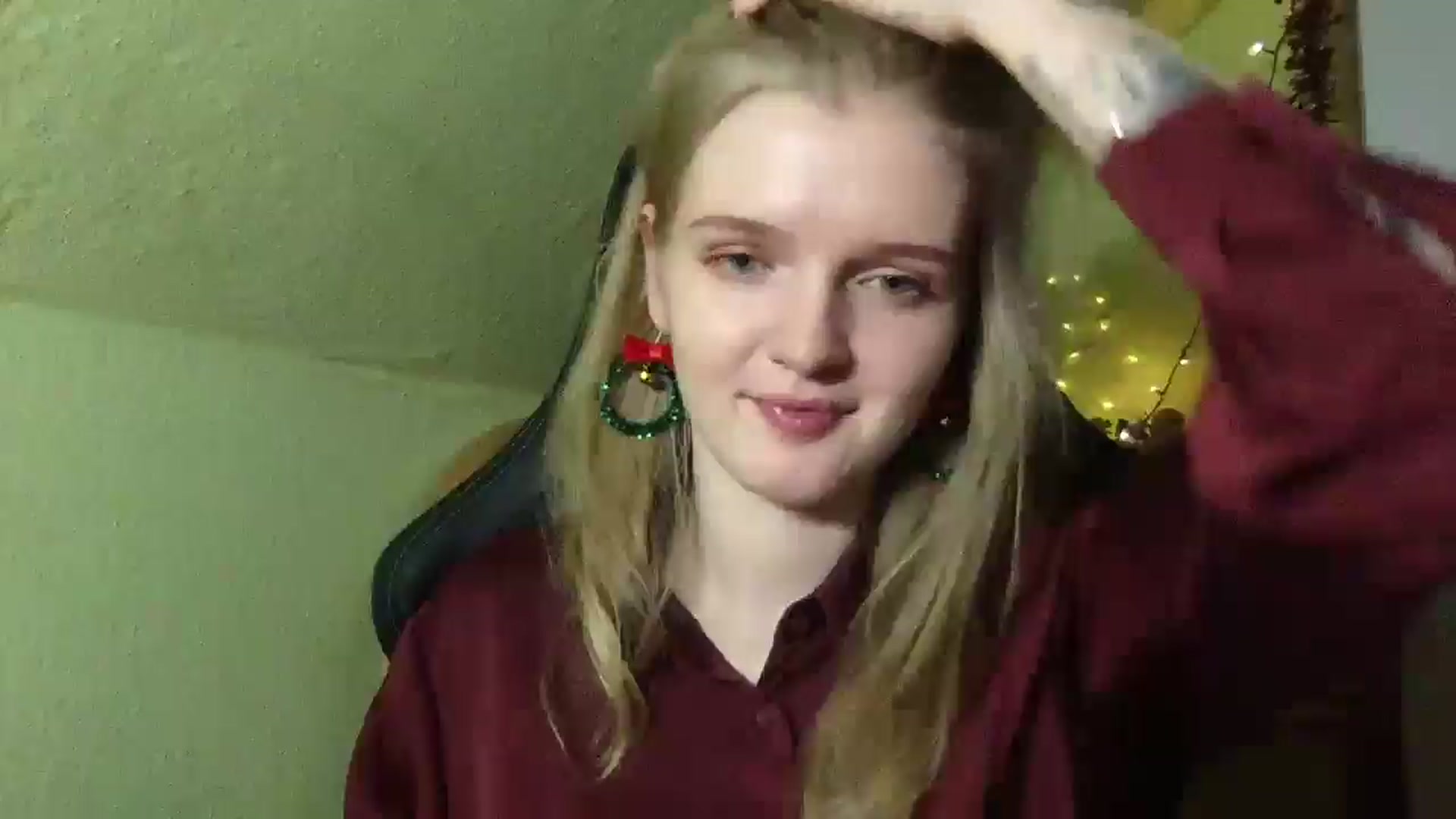 Gallery image thumbnail from Lovely_Kitten's myfreecams stream on, 12/25/2025, 20:32 image 12 of 20