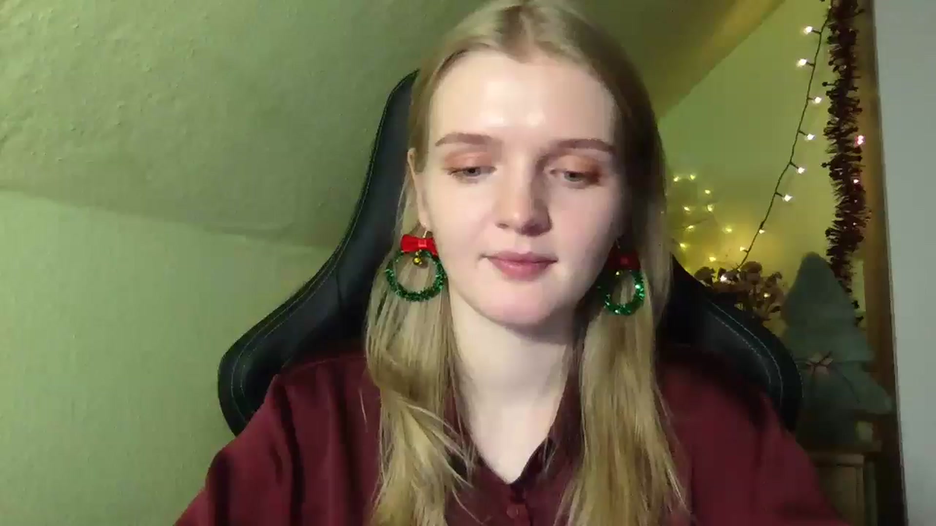 Gallery image thumbnail from Lovely_Kitten's myfreecams stream on, 12/25/2025, 22:26 image 5 of 20