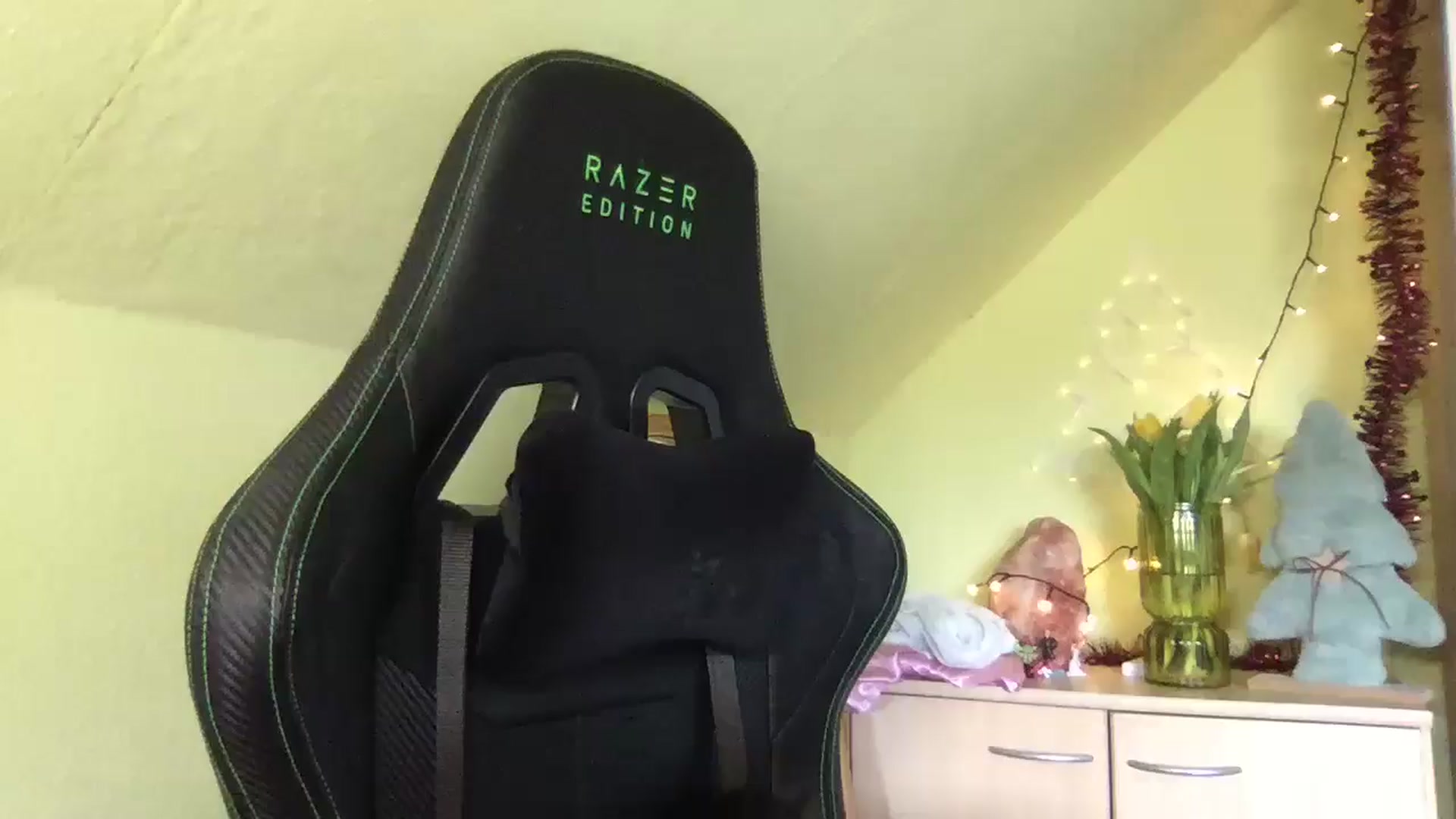 Gallery image thumbnail from Lovely_Kitten's myfreecams stream on, 01/13/2026, 13:04 image 10 of 20