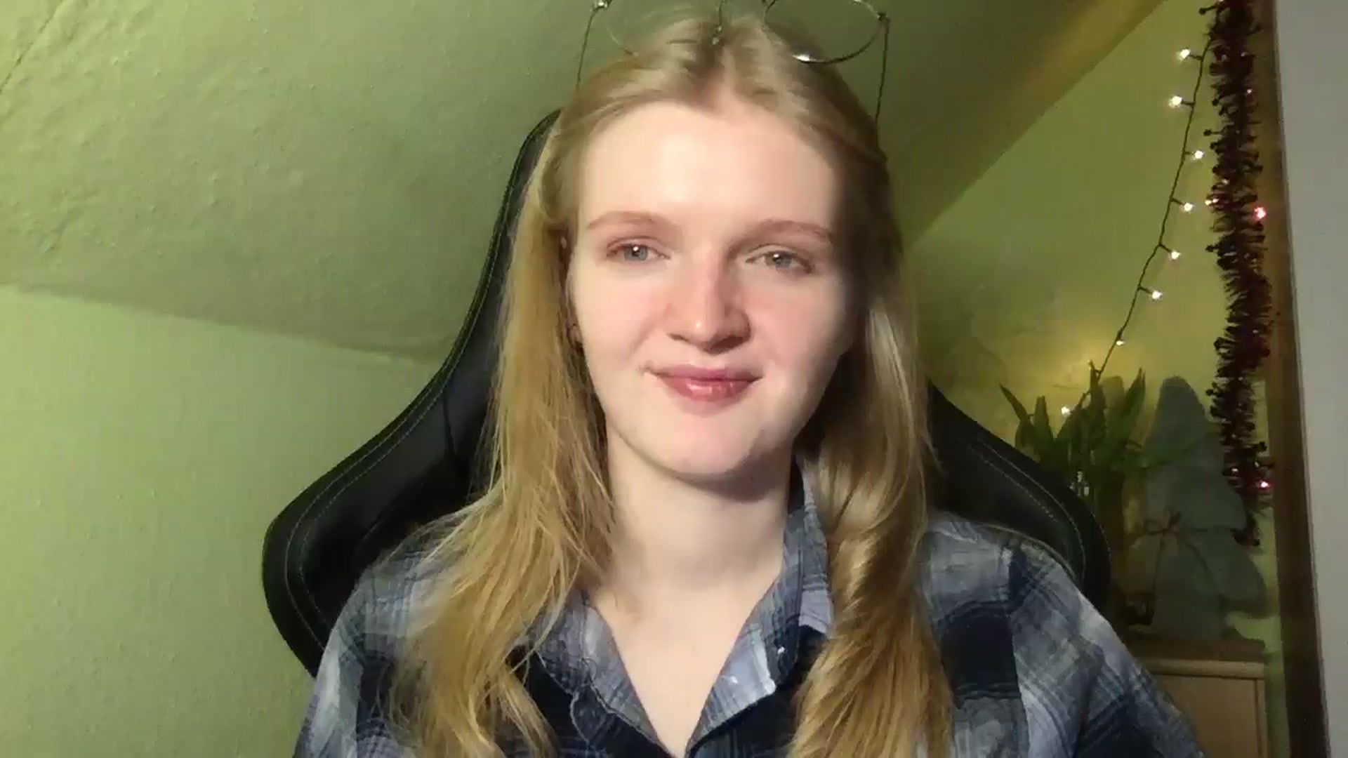 Gallery image thumbnail from Lovely_Kitten's myfreecams stream on, 01/14/2026, 16:57 image 3 of 20