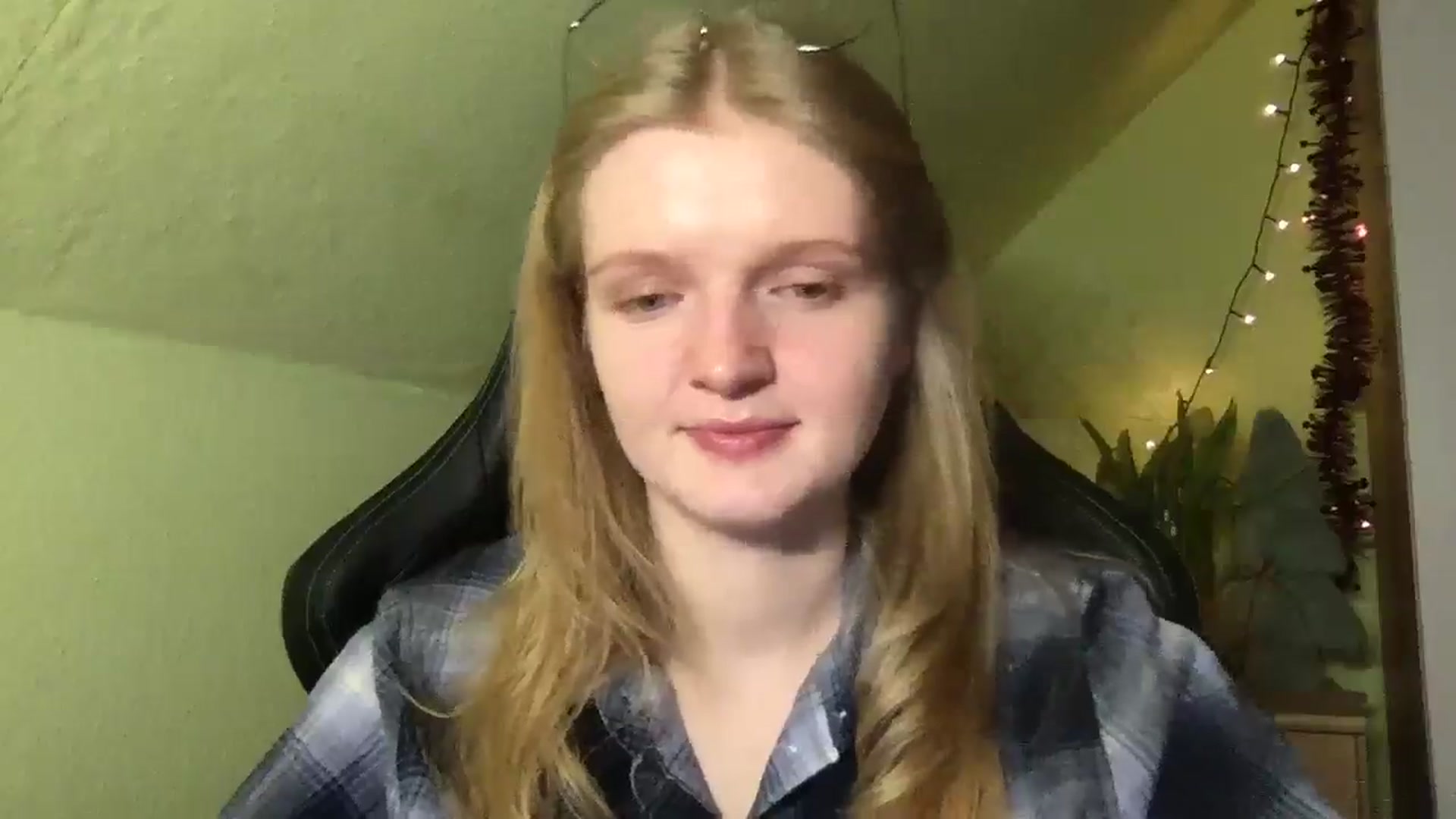 Gallery image thumbnail from Lovely_Kitten's myfreecams stream on, 01/14/2026, 16:57 image 8 of 20