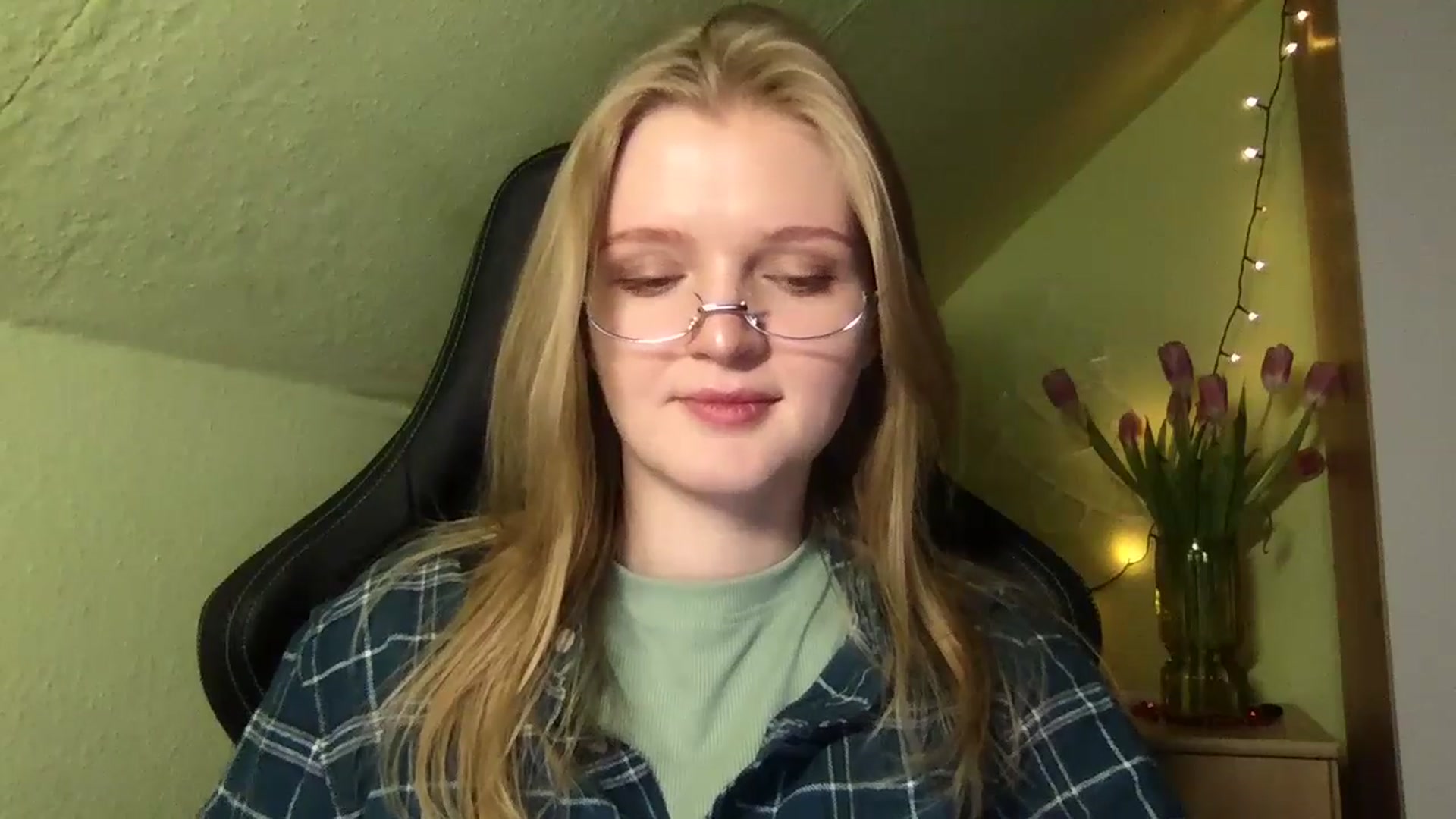 Gallery image thumbnail from Lovely_Kitten's myfreecams stream on, 02/17/2026, 16:03 image 10 of 20