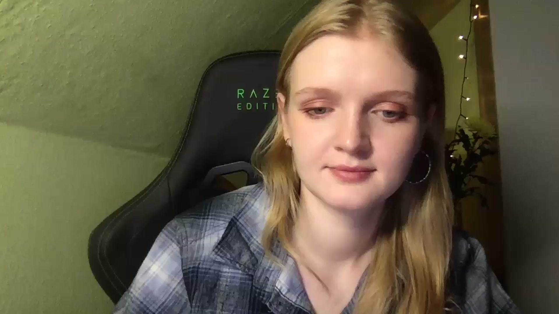 Gallery image thumbnail from Lovely_Kitten's myfreecams stream on, 05/04/2026, 21:45 image 20 of 20