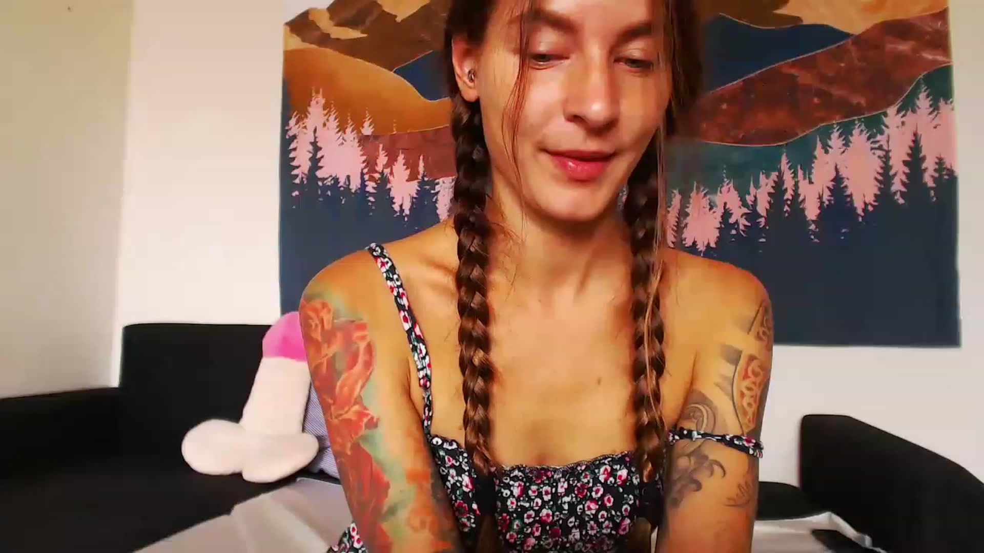 Gallery image thumbnail from Lovely_Lily1's myfreecams stream on, 08/07/2023, 06:47 image 20 of 20