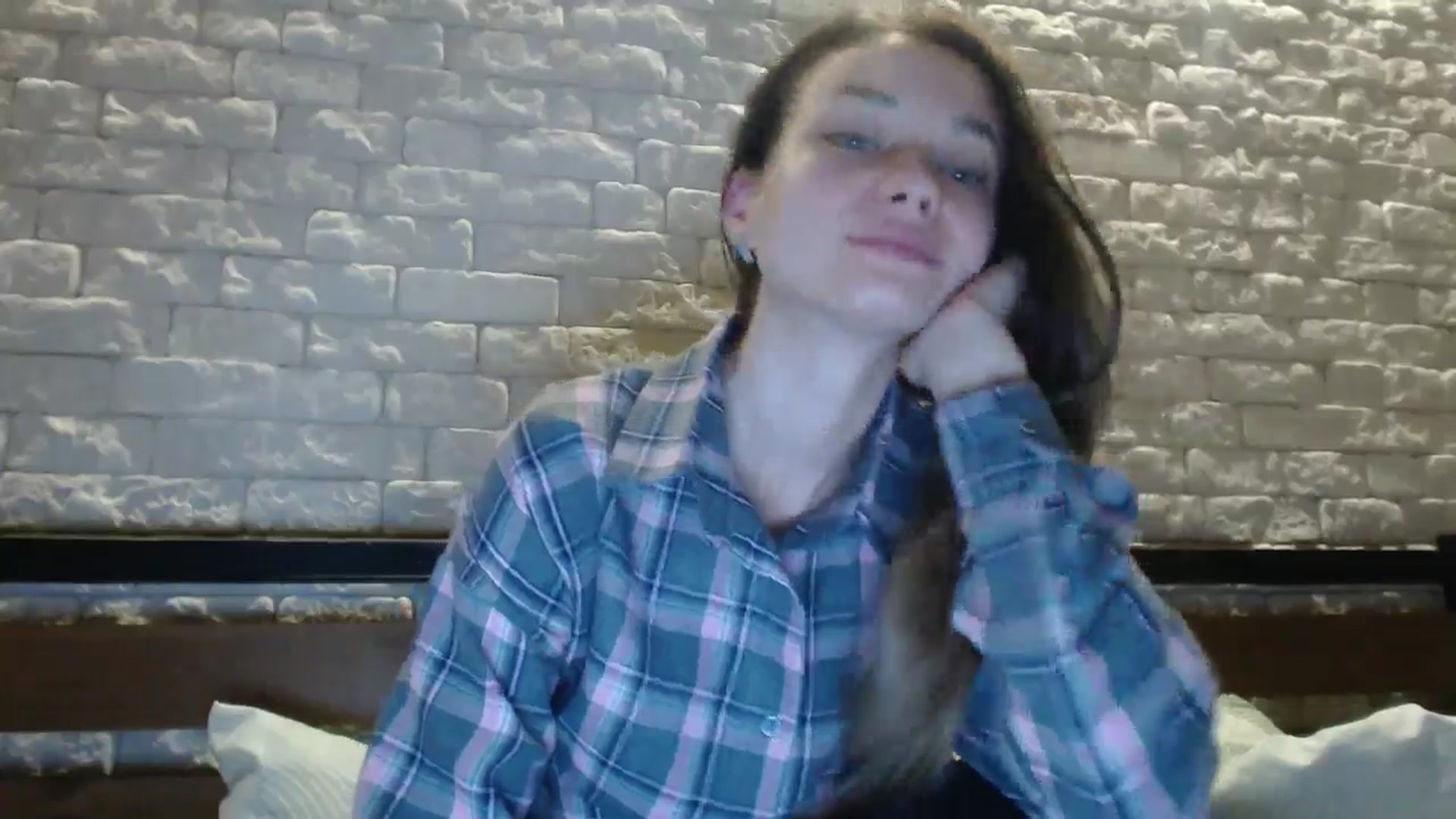 Gallery image thumbnail from Lovely_Nata's myfreecams stream on, 04/19/2026, 22:19 image 18 of 20