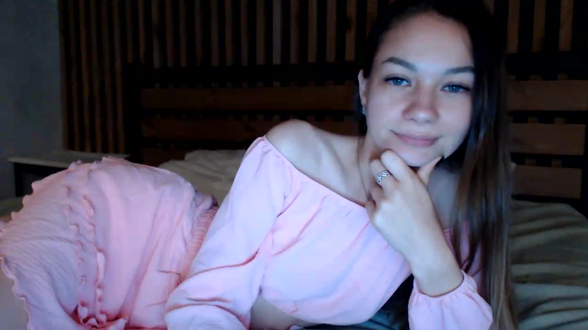 Gallery image thumbnail from Lovely_Nata's myfreecams stream on, 07/05/2026, 22:51 image 17 of 20