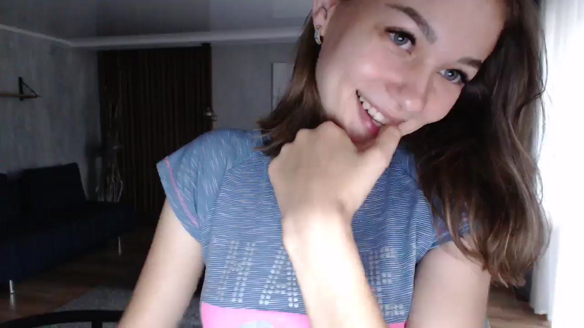 Gallery image thumbnail from Lovely_NataUA's myfreecams stream on, 06/15/2024, 11:22 image 17 of 20