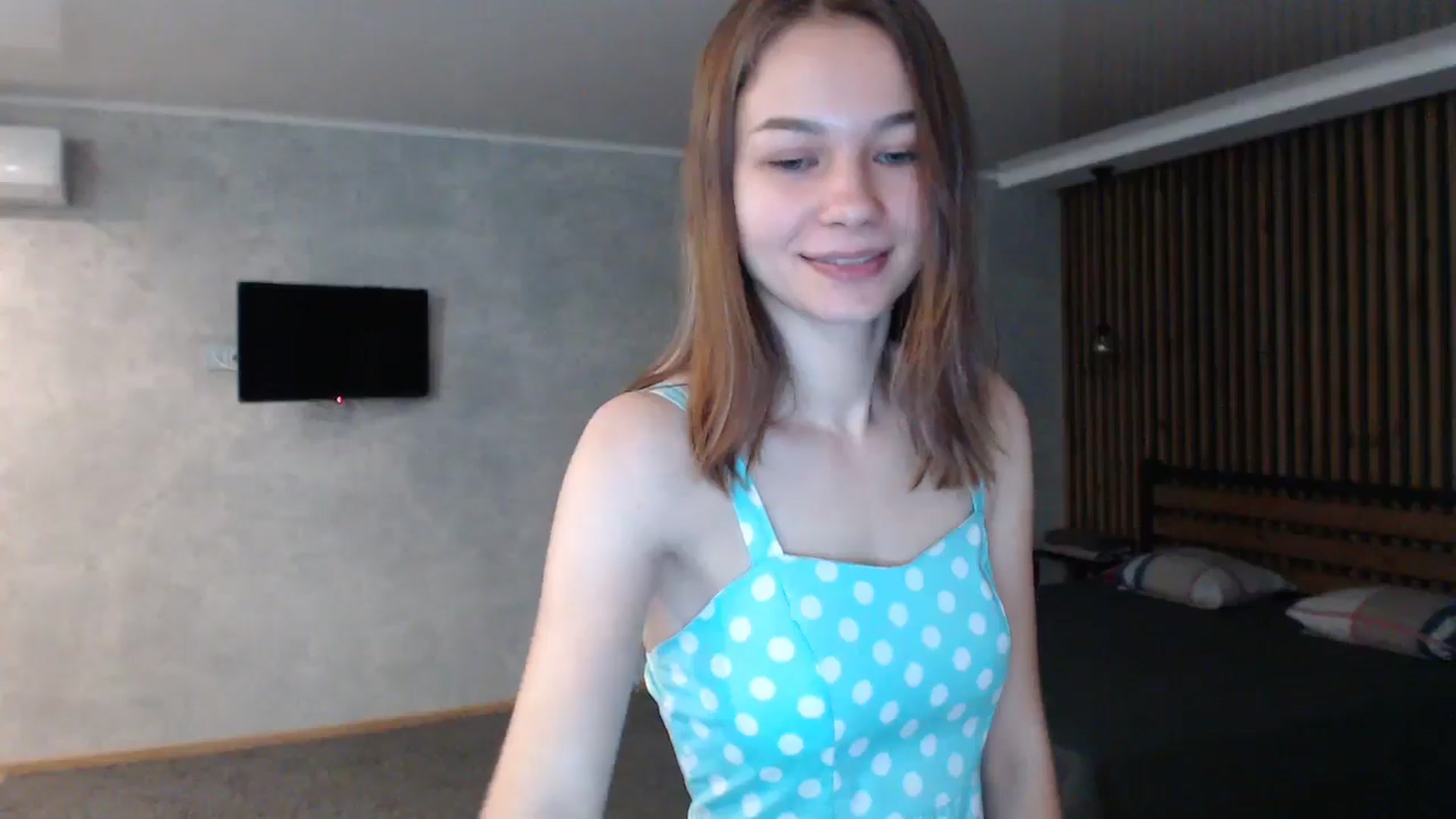 Gallery image thumbnail from Lovely_NataUA's myfreecams stream on, 08/03/2024, 13:01 image 14 of 20
