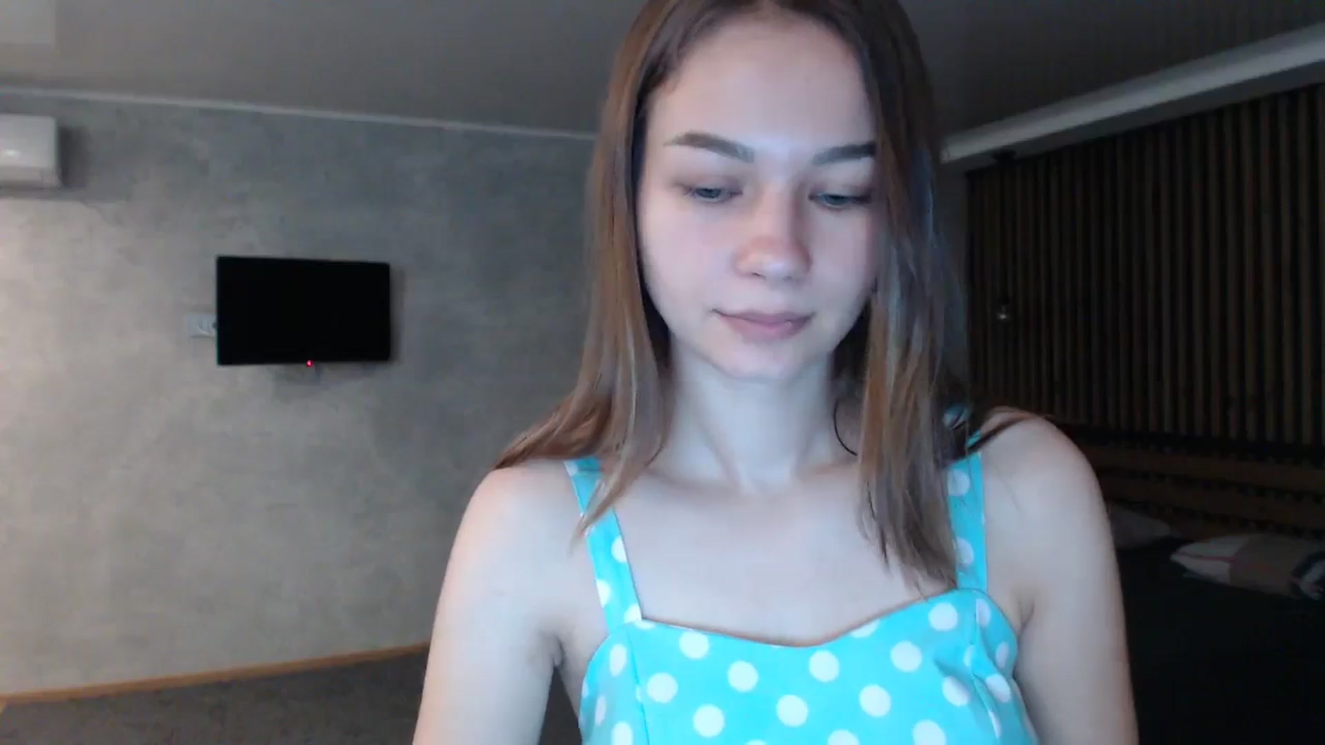 Gallery image thumbnail from Lovely_NataUA's myfreecams stream on, 08/03/2024, 13:01 image 13 of 20