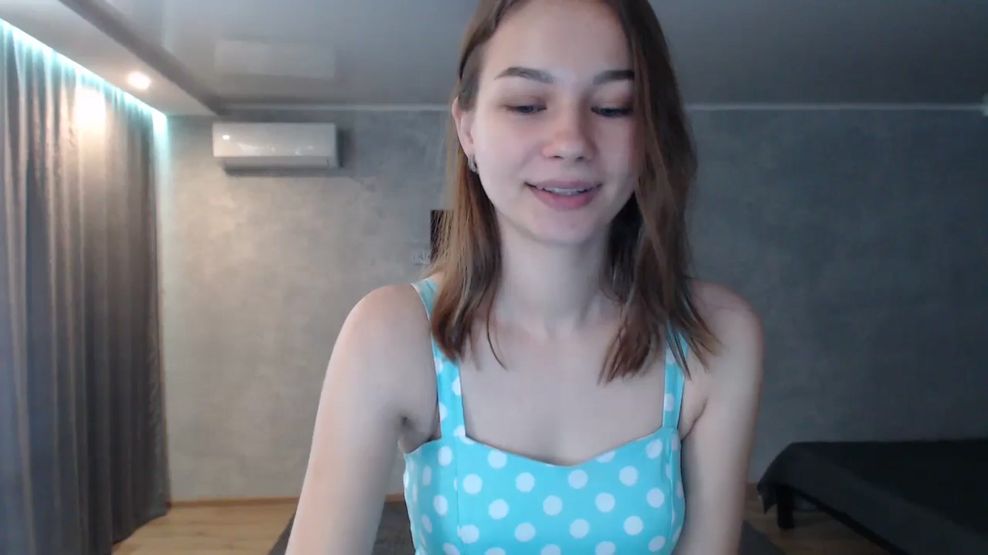 Gallery image thumbnail from Lovely_NataUA's myfreecams stream on, 08/03/2024, 13:01 image 4 of 20
