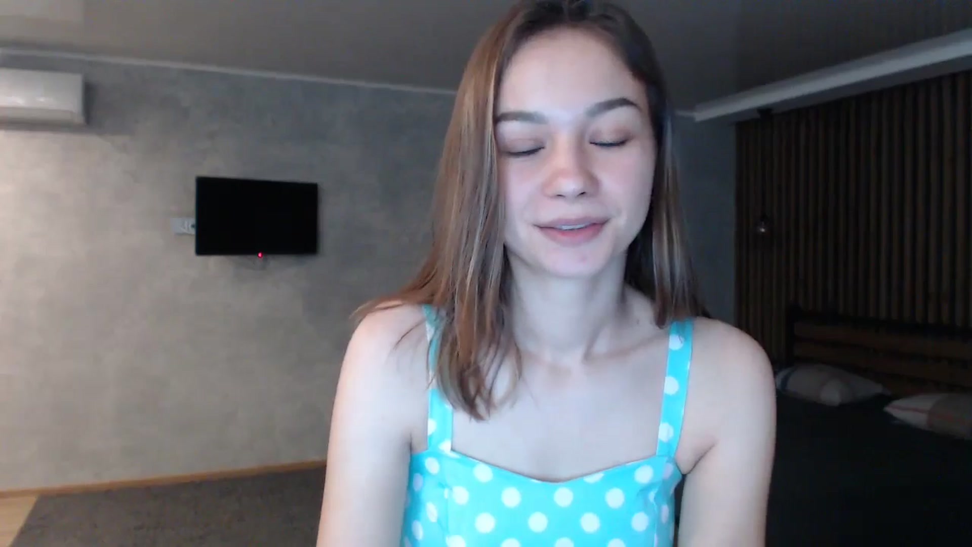 Gallery image thumbnail from Lovely_NataUA's myfreecams stream on, 08/03/2024, 15:17 image 7 of 20