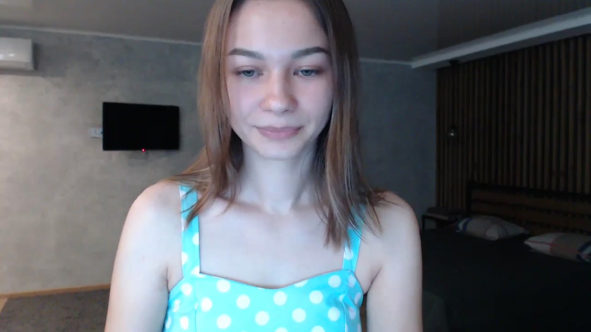Gallery image thumbnail from Lovely_NataUA's myfreecams stream on, 08/03/2024, 15:17 image 13 of 20