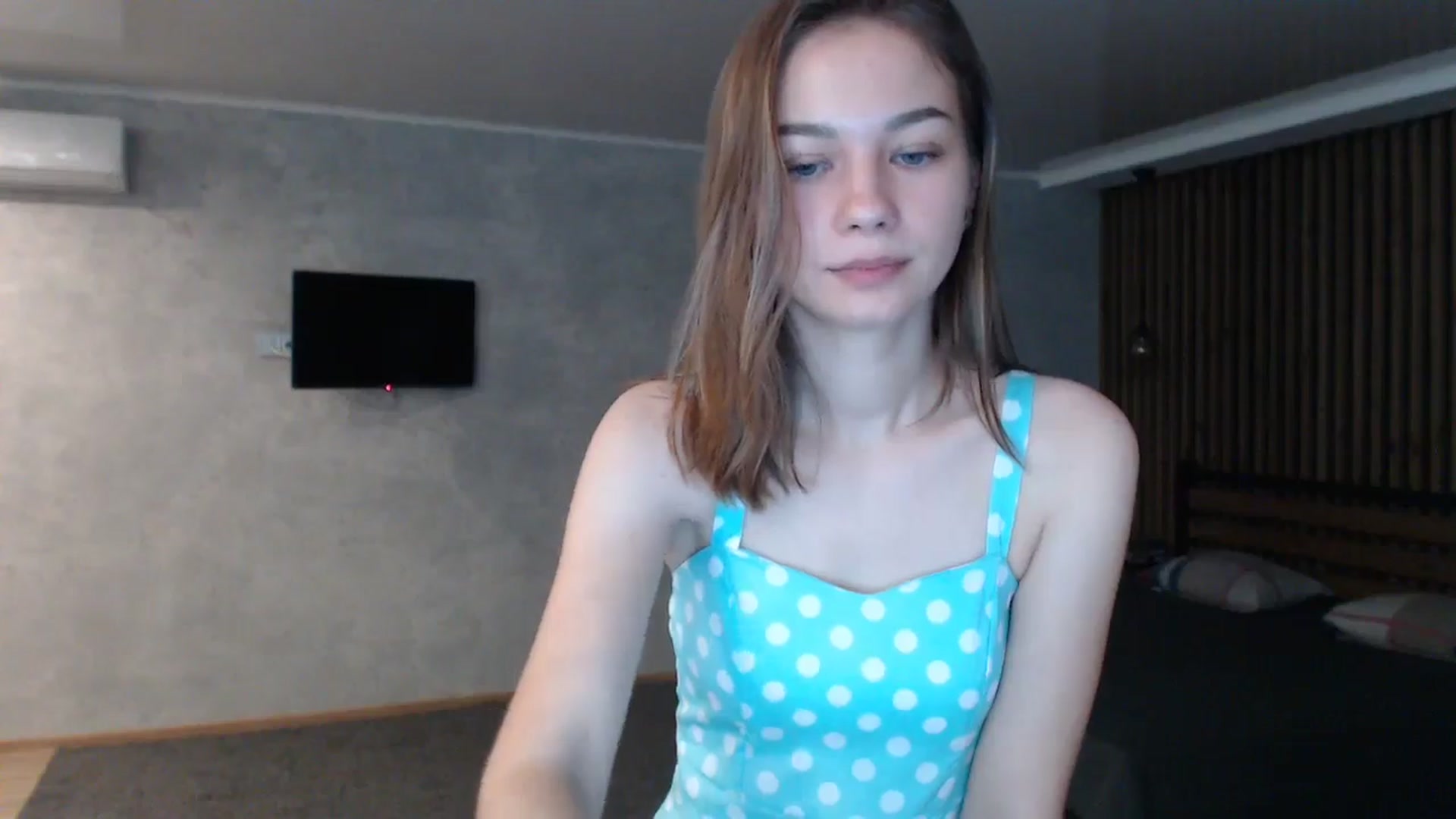 Gallery image thumbnail from Lovely_NataUA's myfreecams stream on, 08/03/2024, 15:17 image 11 of 20