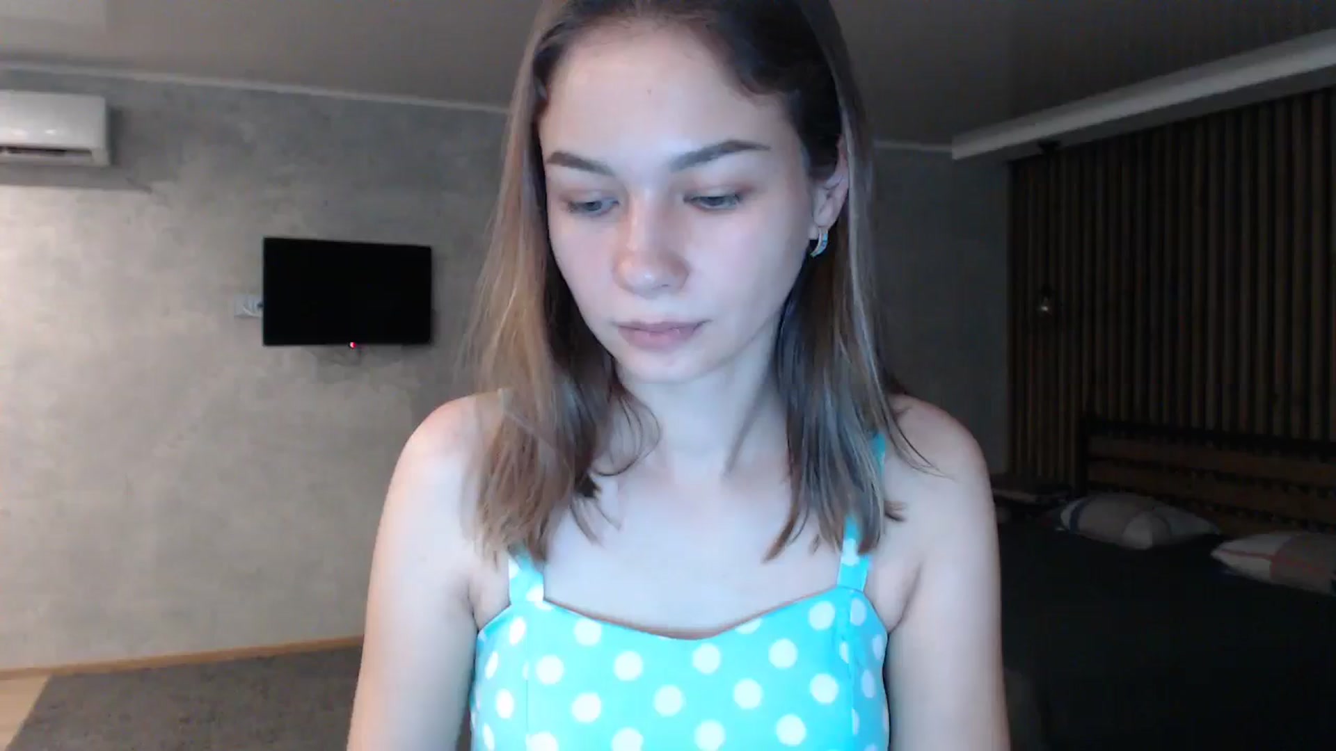 Gallery image thumbnail from Lovely_NataUA's myfreecams stream on, 08/03/2024, 17:59 image 6 of 20