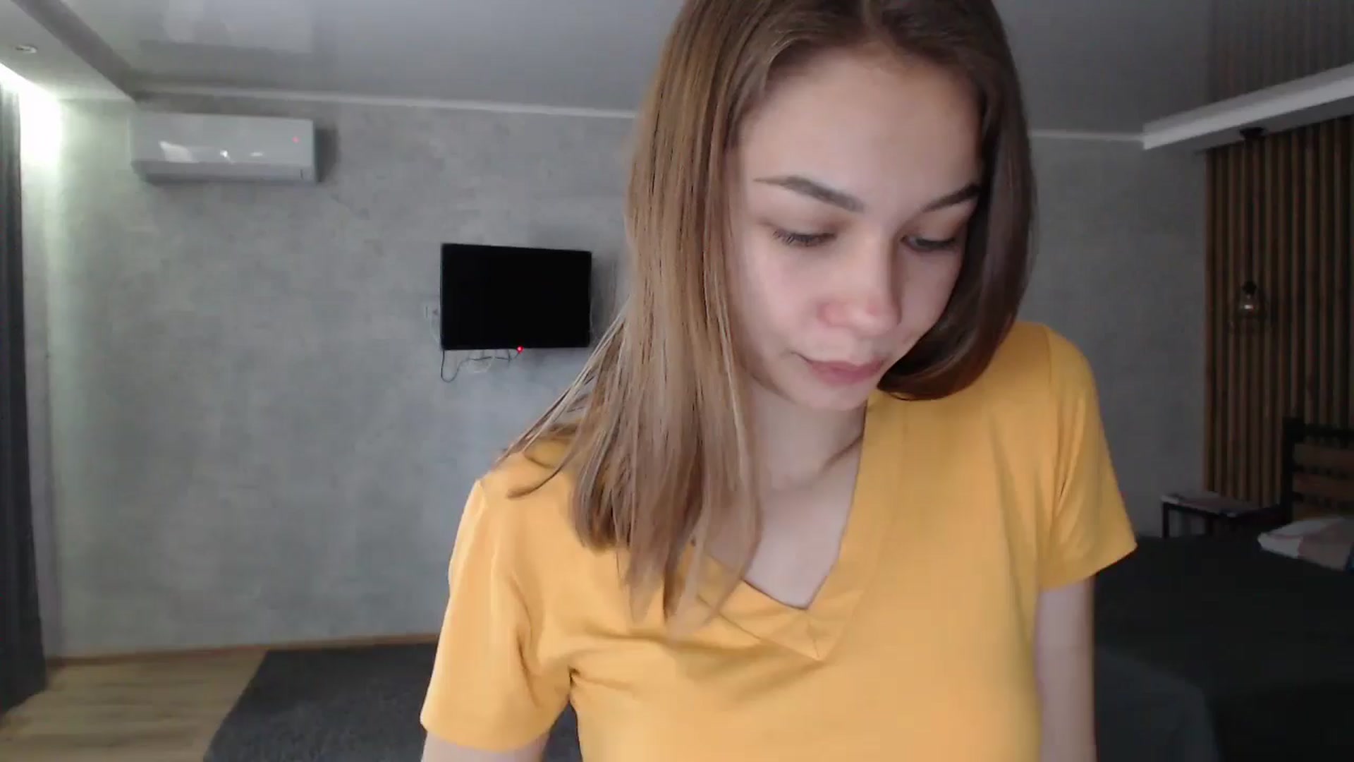 Gallery image thumbnail from Lovely_NataUA's myfreecams stream on, 08/11/2024, 10:18 image 1 of 20