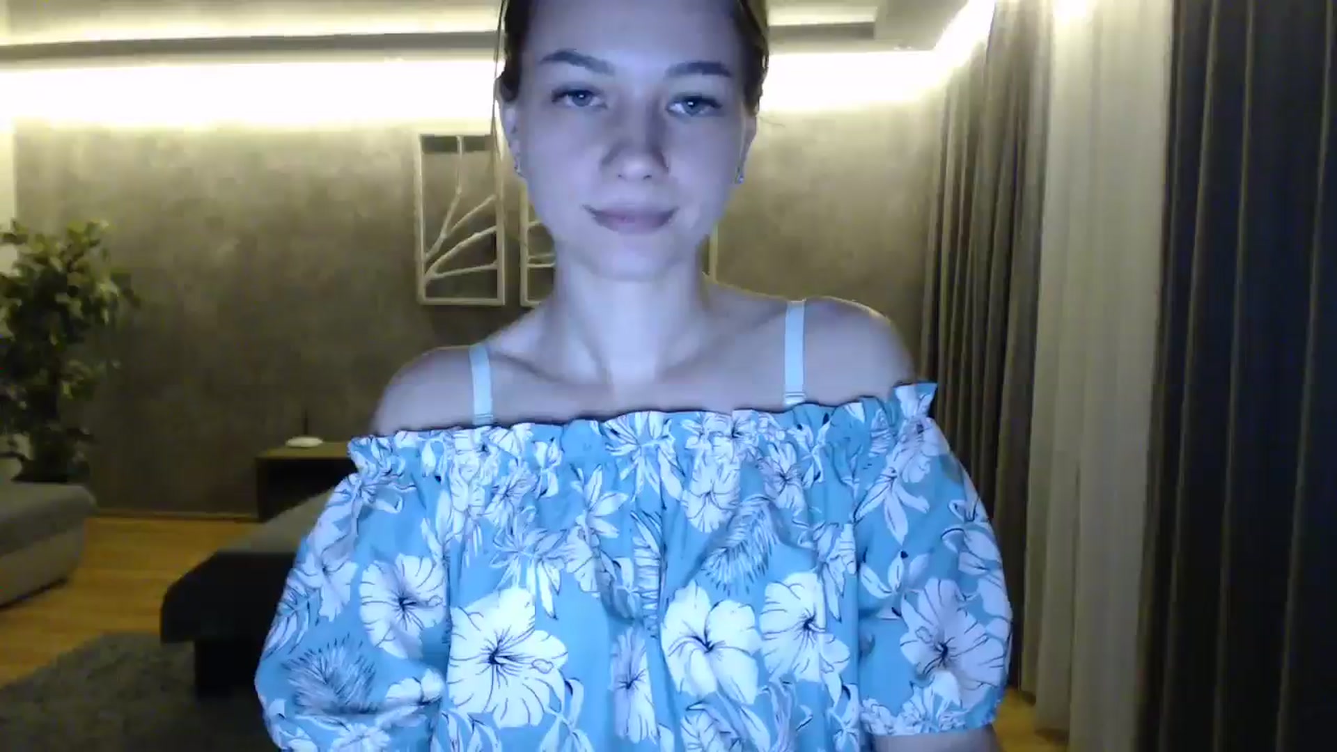 Gallery image thumbnail from Lovely_NataUA's myfreecams stream on, 09/14/2024, 19:05 image 3 of 20