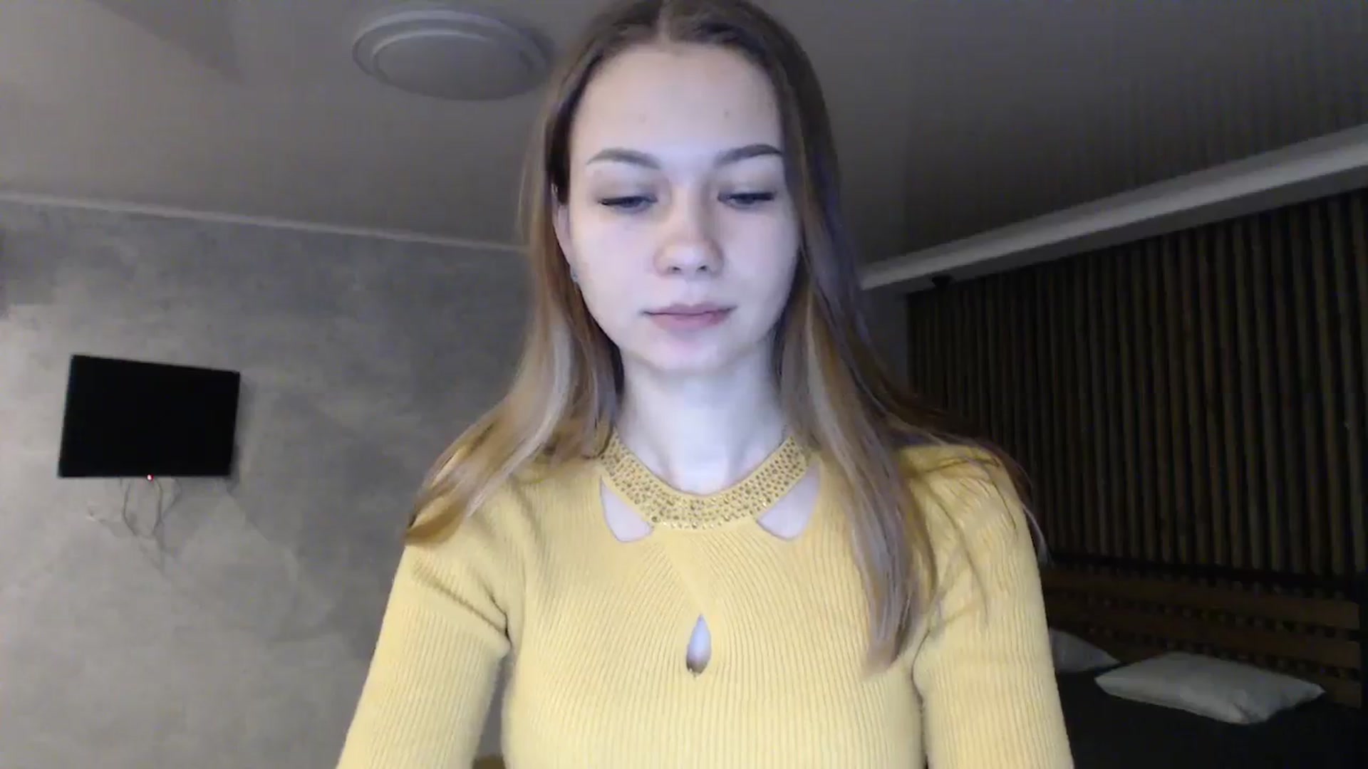 Gallery image thumbnail from Lovely_NataUA's myfreecams stream on, 12/14/2024, 20:23 image 15 of 20