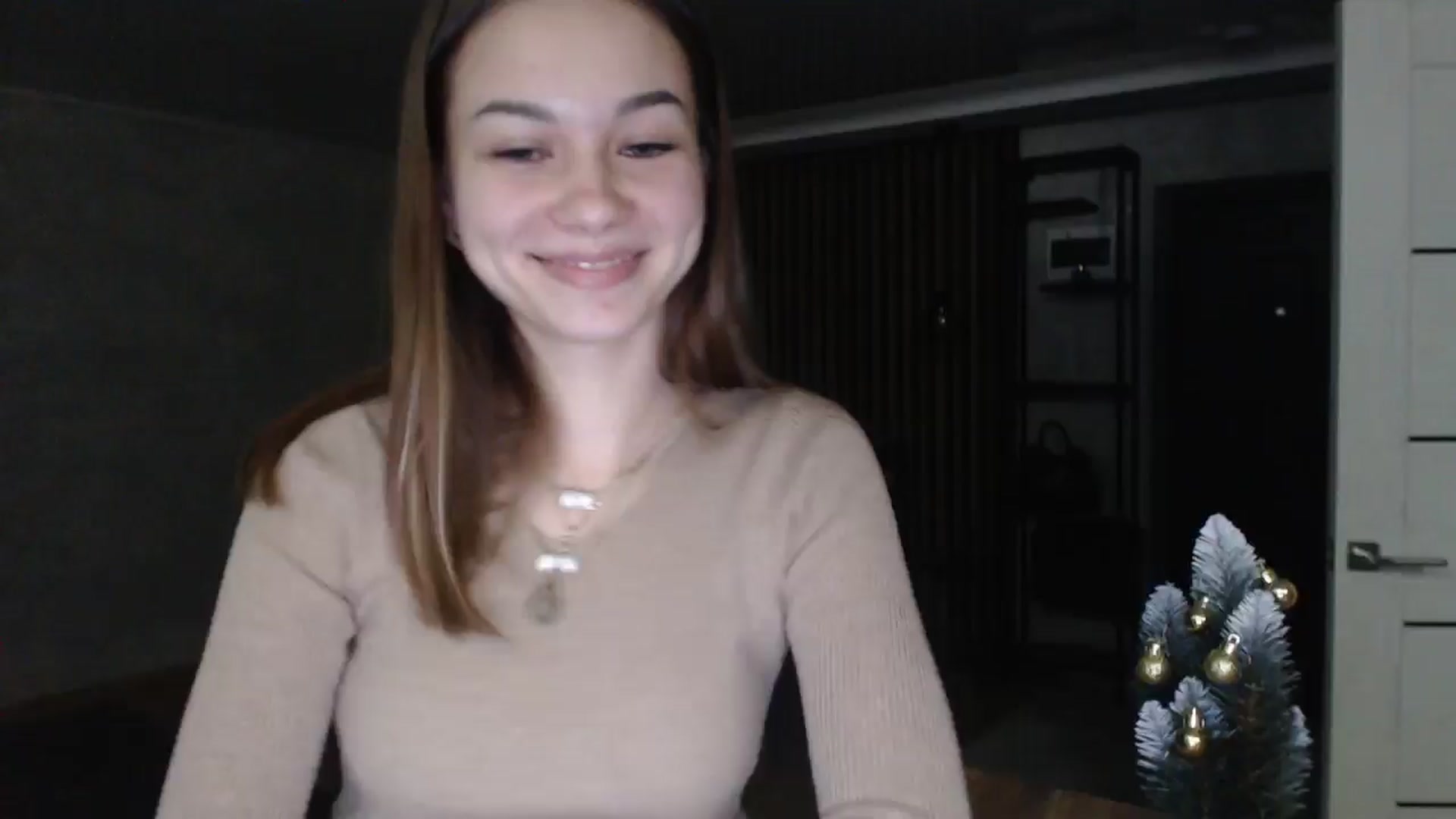 Gallery image thumbnail from Lovely_NataUA's myfreecams stream on, 12/22/2024, 18:22 image 6 of 20