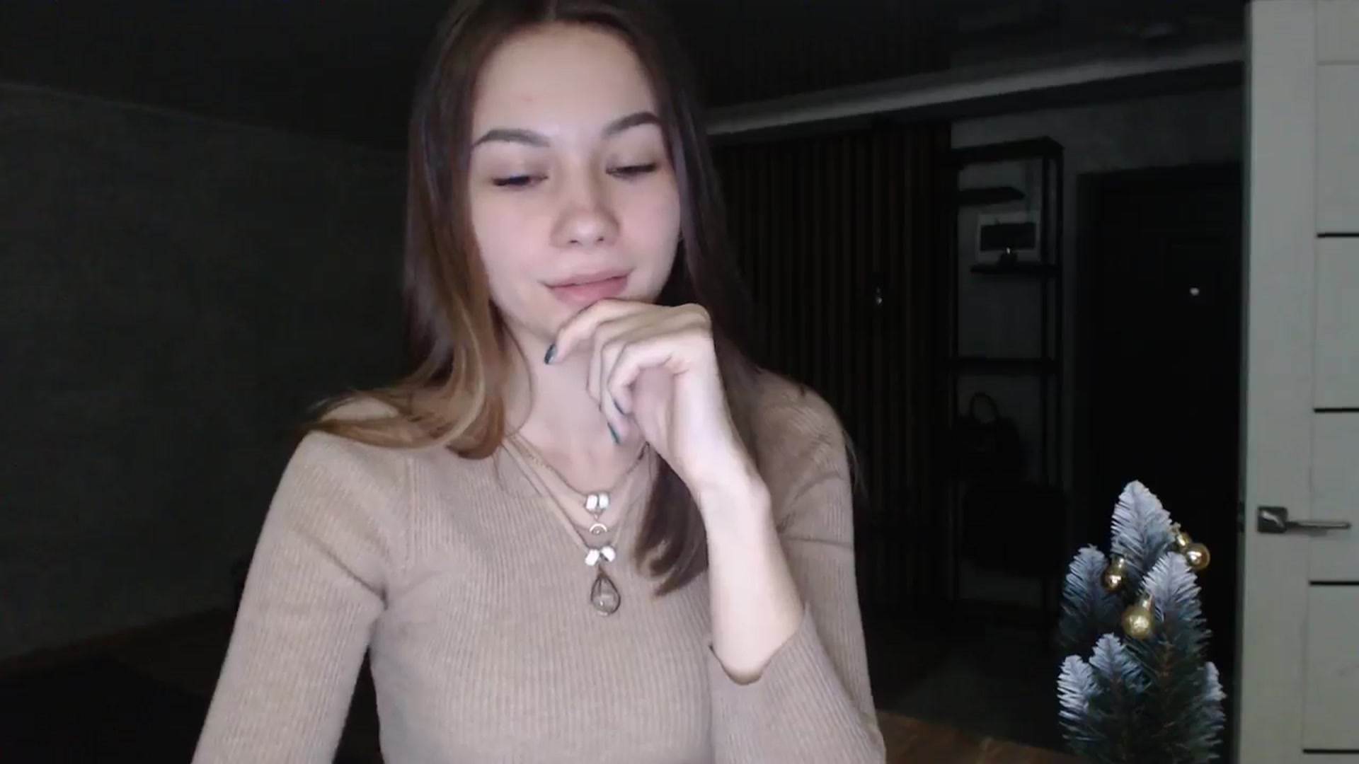 Gallery image thumbnail from Lovely_NataUA's myfreecams stream on, 12/22/2024, 18:22 image 3 of 20