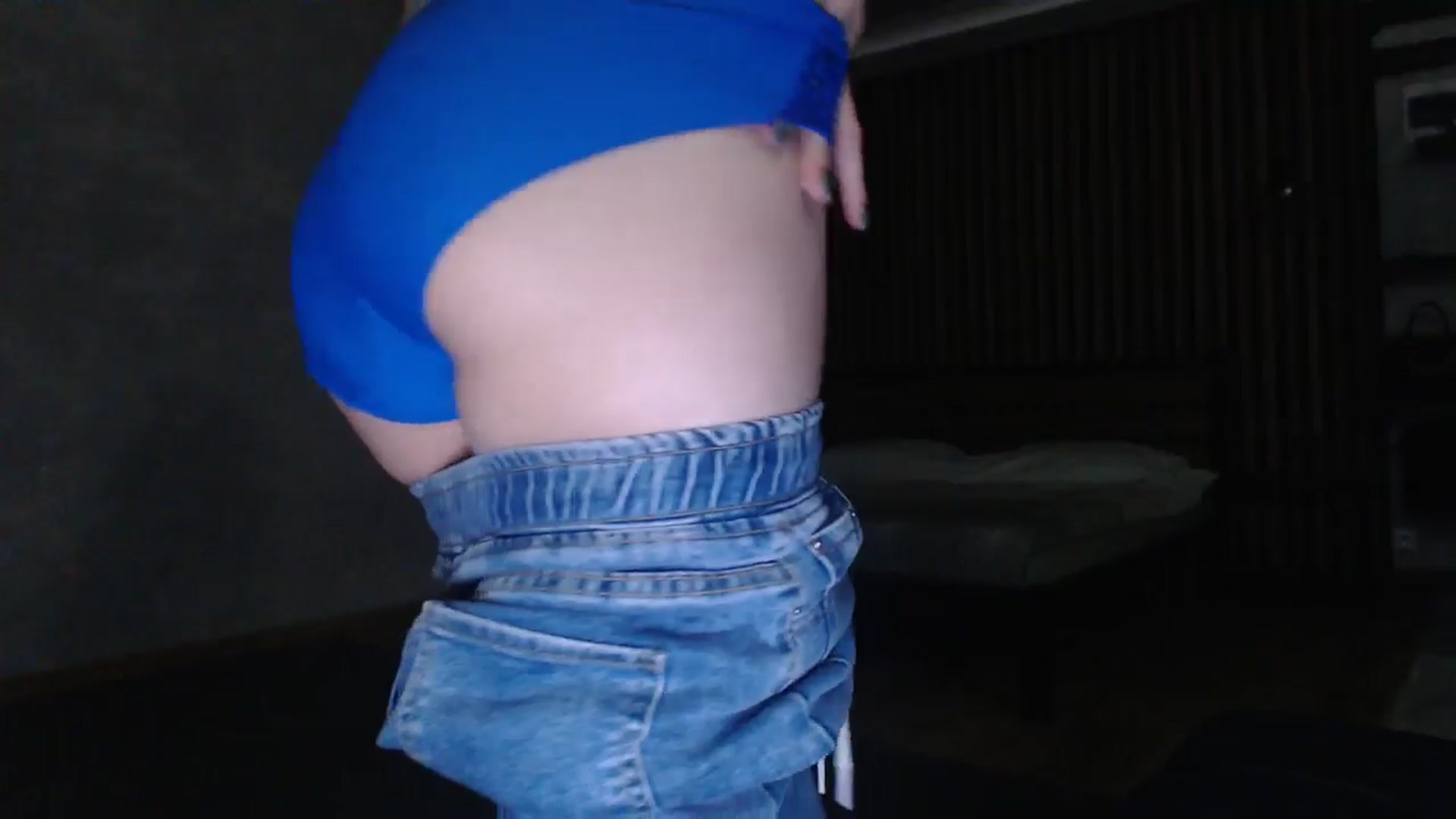 Gallery image thumbnail from Lovely_NataUA's myfreecams stream on, 12/22/2024, 18:22 image 10 of 20