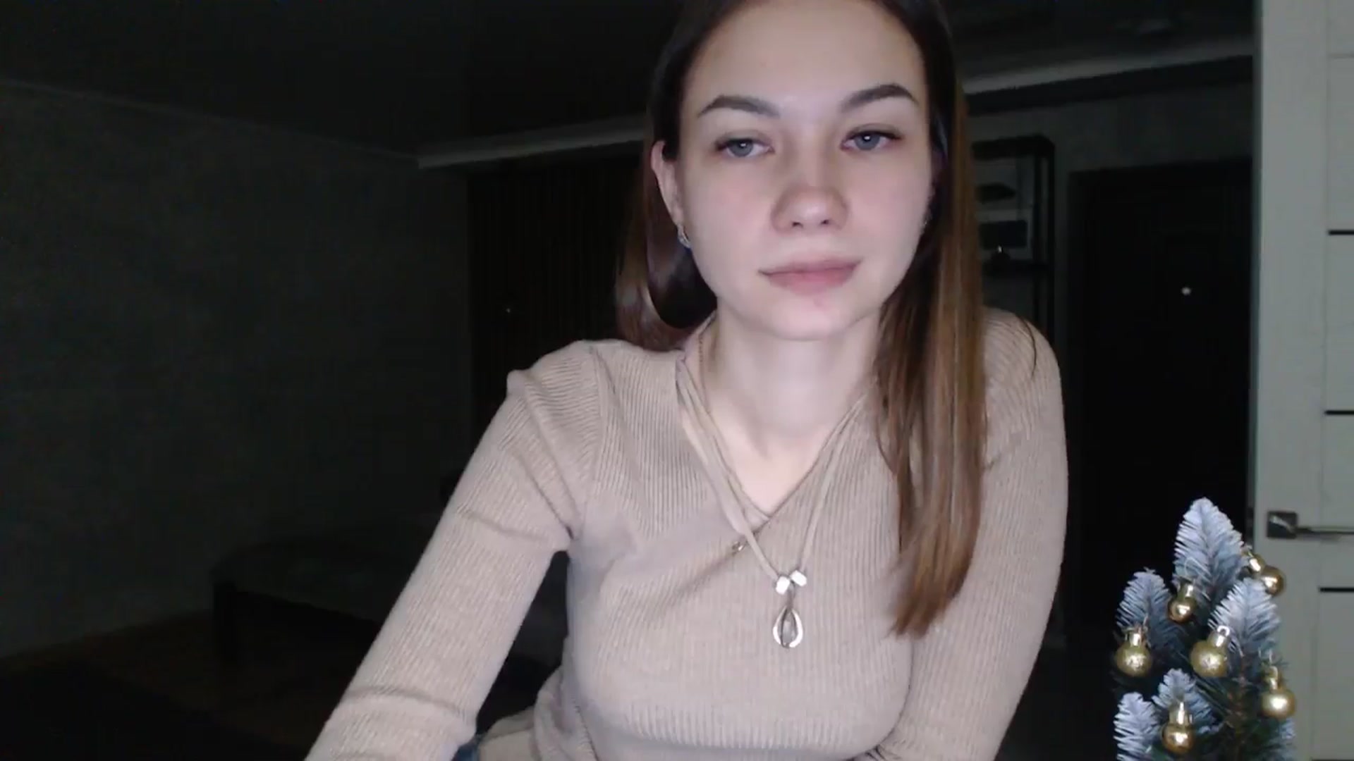 Gallery image thumbnail from Lovely_NataUA's myfreecams stream on, 12/22/2024, 18:22 image 14 of 20