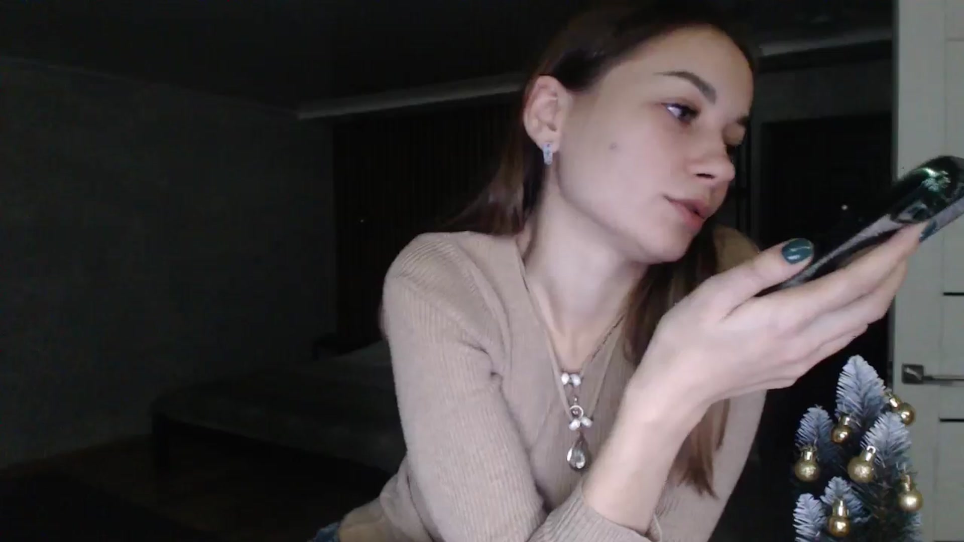 Gallery image thumbnail from Lovely_NataUA's myfreecams stream on, 12/22/2024, 18:22 image 15 of 20