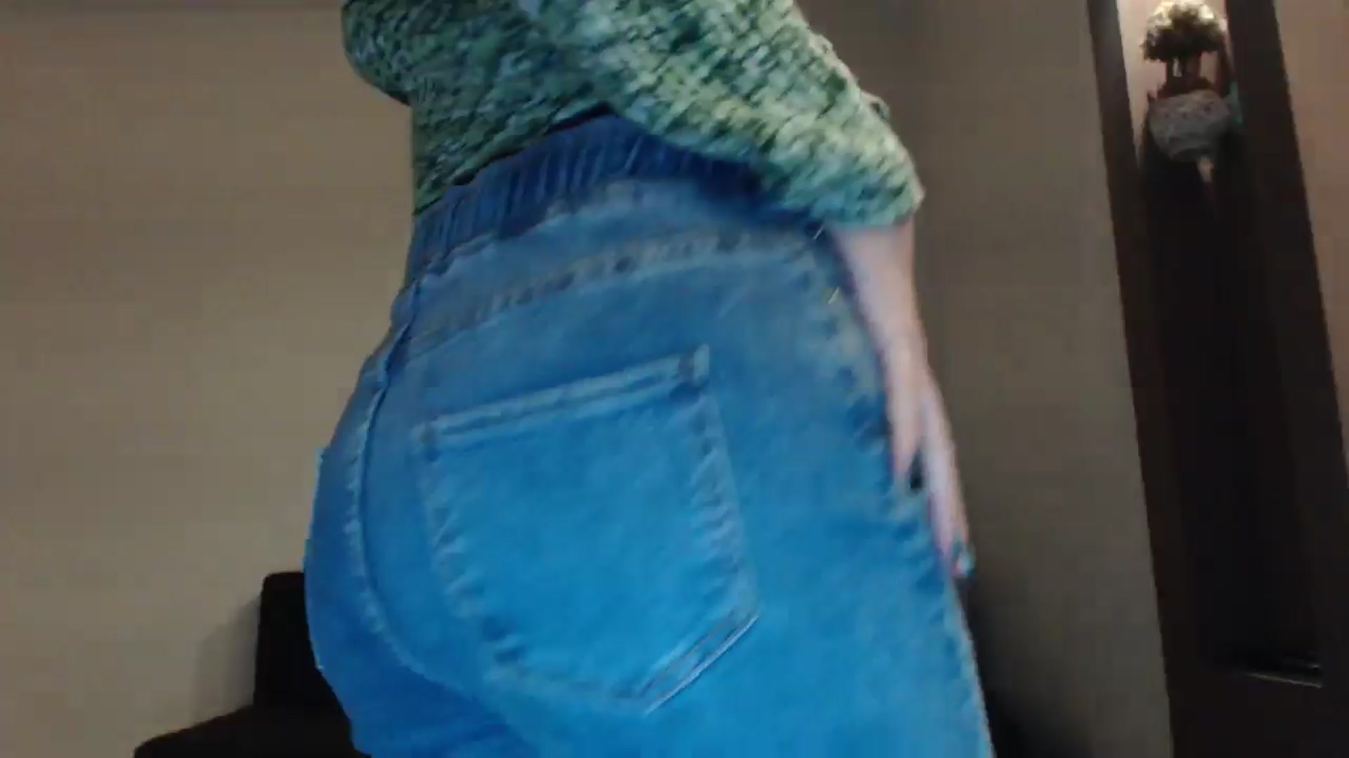 Gallery image thumbnail from Lovely_NataUA's myfreecams stream on, 12/29/2024, 20:35 image 4 of 20