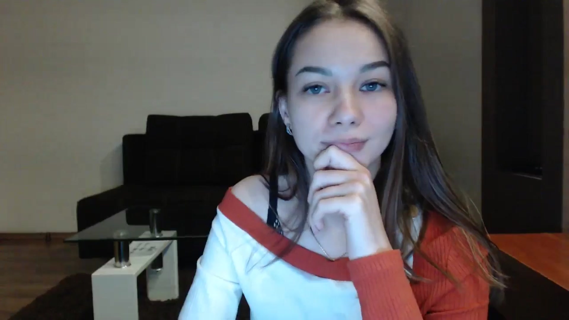 Gallery image thumbnail from Lovely_NataUA's myfreecams stream on, 01/18/2025, 19:15 image 17 of 20