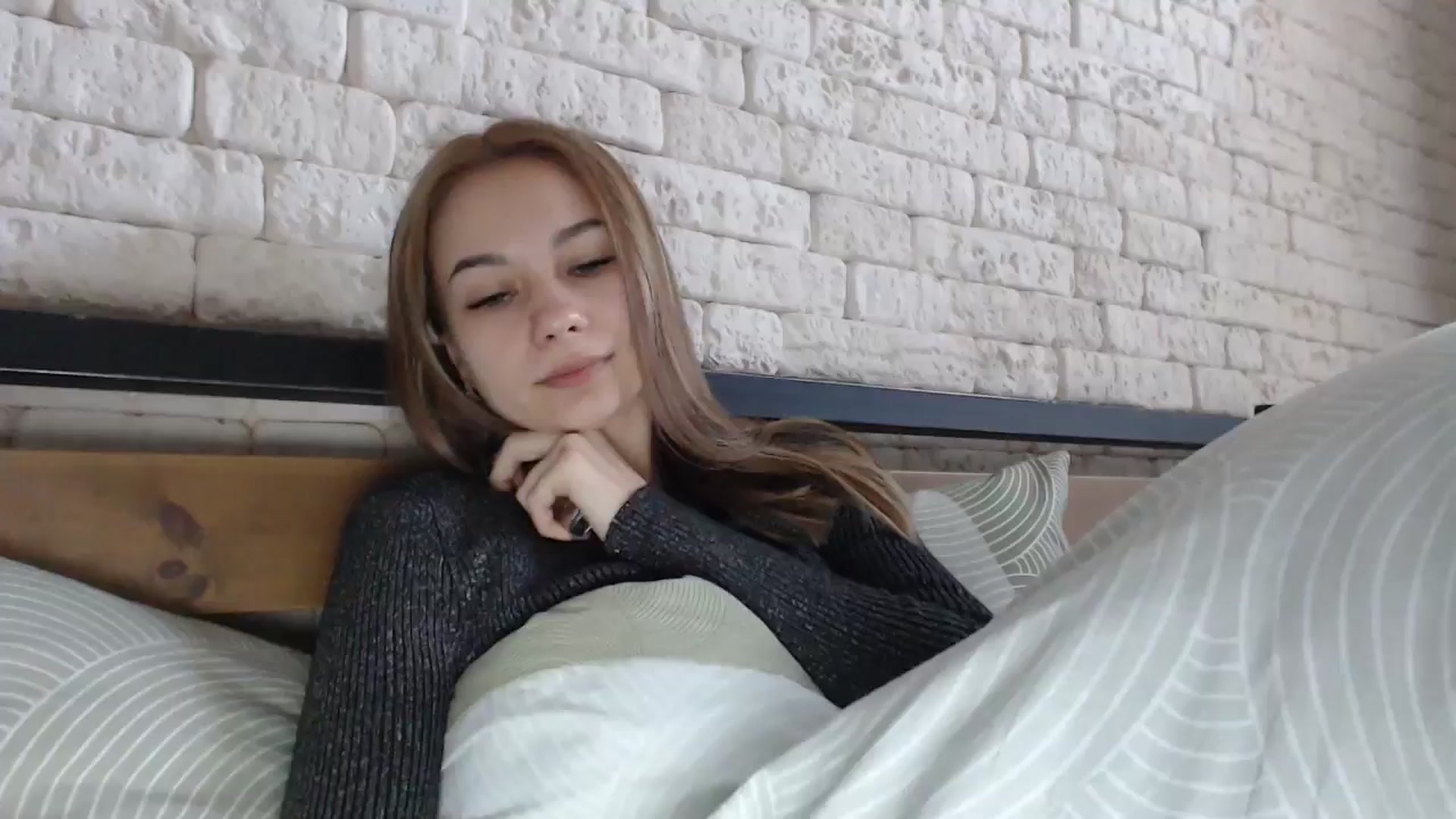 Gallery image thumbnail from Lovely_NataUA's myfreecams stream on, 02/10/2025, 08:58 image 8 of 20