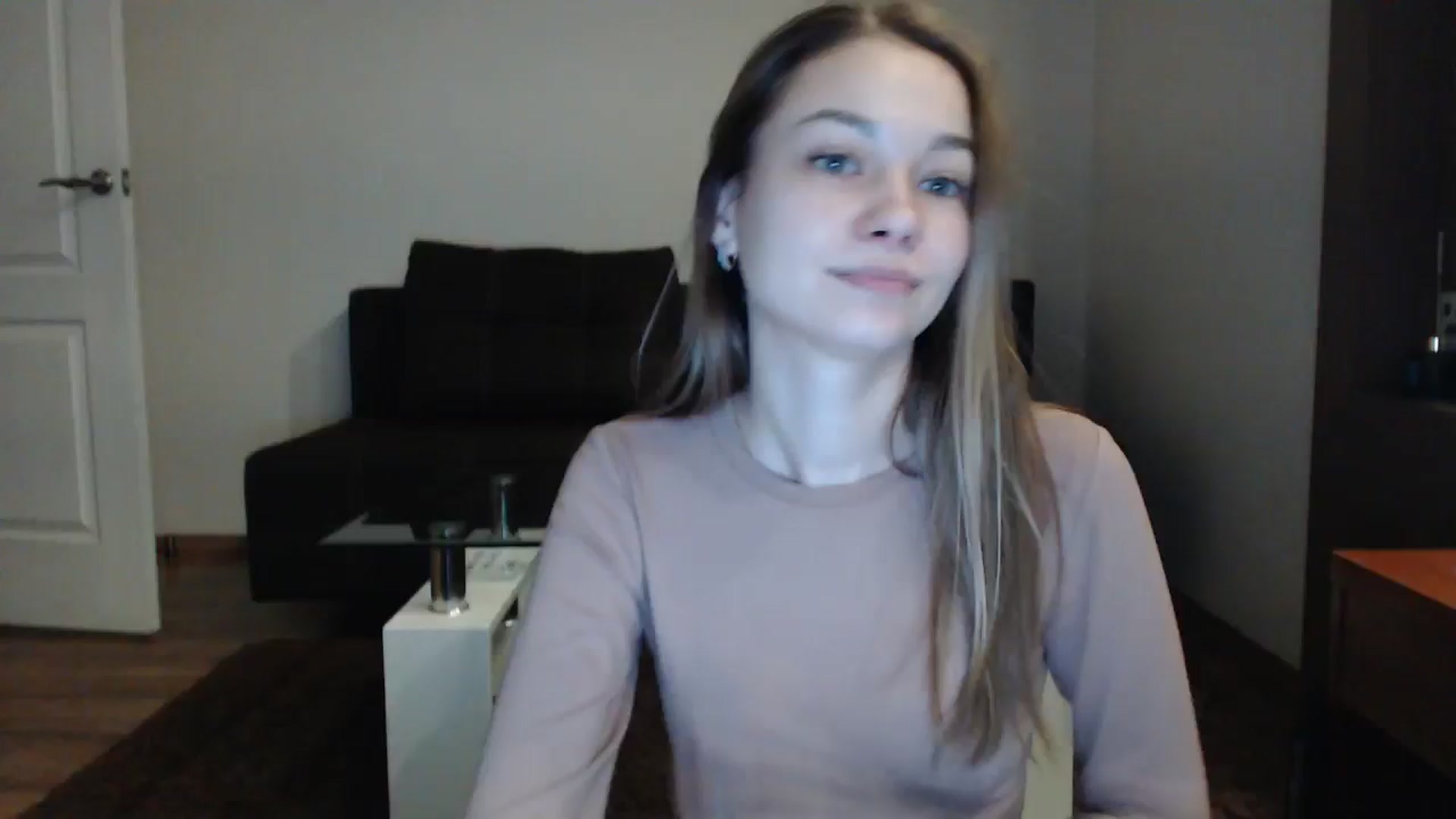 Gallery image thumbnail from Lovely_NataUA's myfreecams stream on, 04/26/2025, 17:22 image 1 of 20