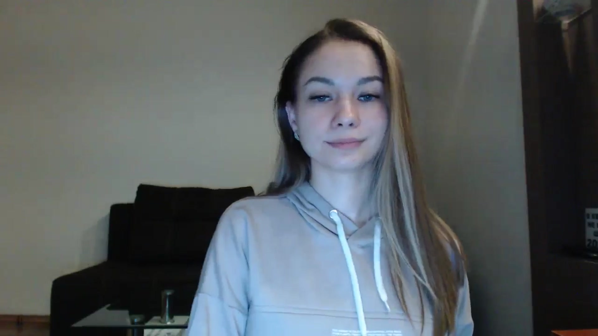 Gallery image thumbnail from Lovely_NataUA's myfreecams stream on, 05/04/2025, 19:49 image 20 of 20