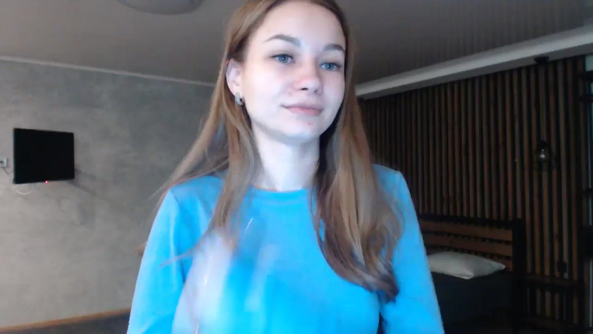 Gallery image thumbnail from Lovely_NataUA's myfreecams stream on, 05/18/2025, 19:39 image 16 of 20