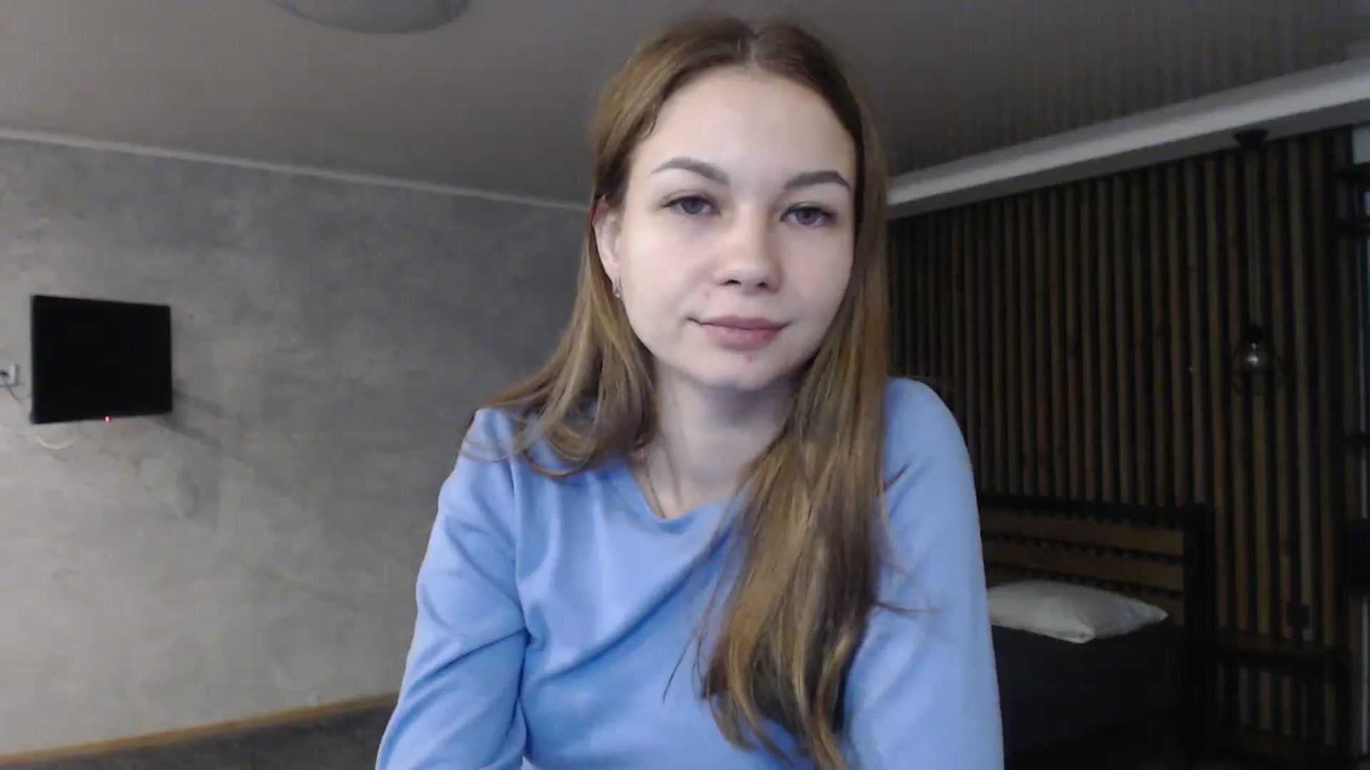 Gallery image thumbnail from Lovely_NataUA's myfreecams stream on, 05/18/2025, 19:39 image 15 of 20