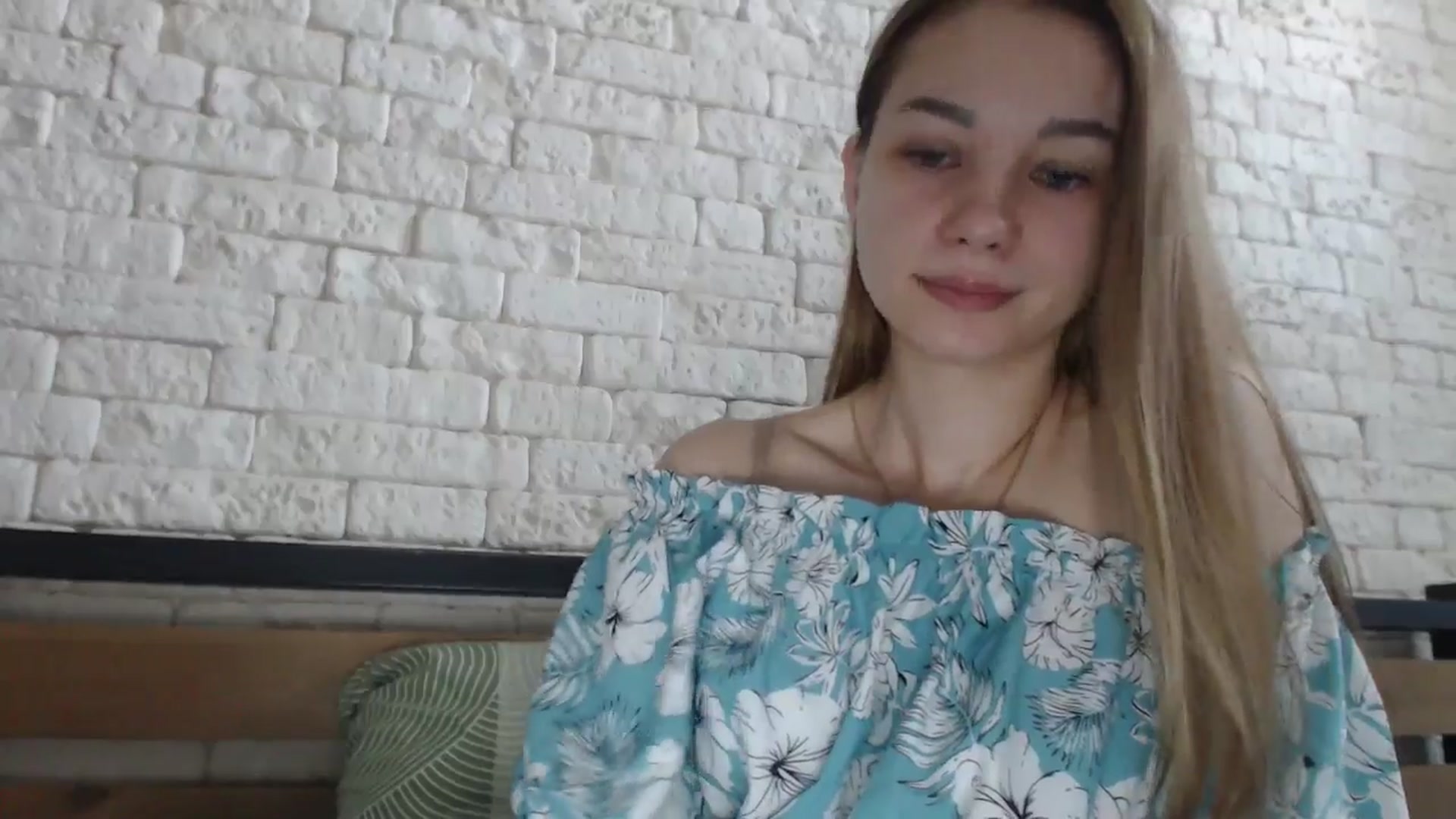 Gallery image thumbnail from Lovely_NataUA's myfreecams stream on, 06/01/2025, 06:41 image 14 of 20