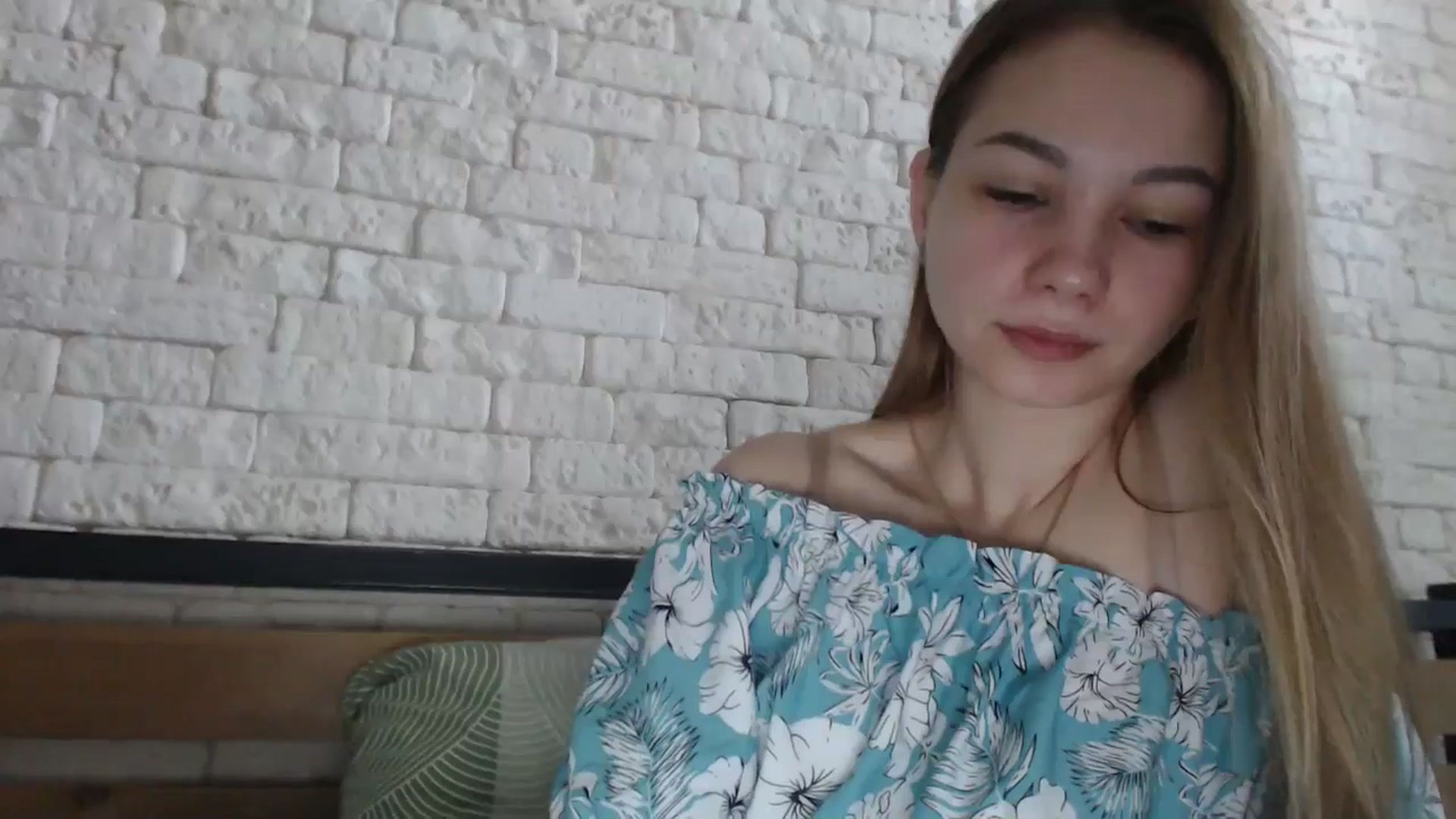 Gallery image thumbnail from Lovely_NataUA's myfreecams stream on, 06/01/2025, 06:41 image 19 of 20