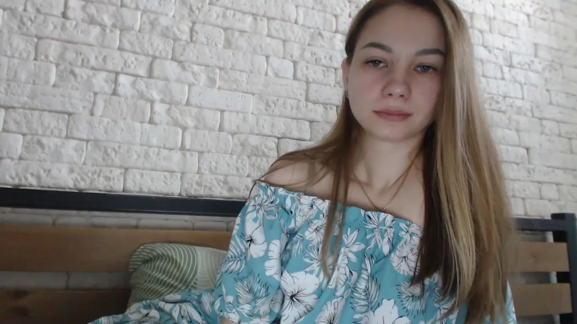 Gallery image thumbnail from Lovely_NataUA's myfreecams stream on, 06/01/2025, 07:38 image 18 of 20
