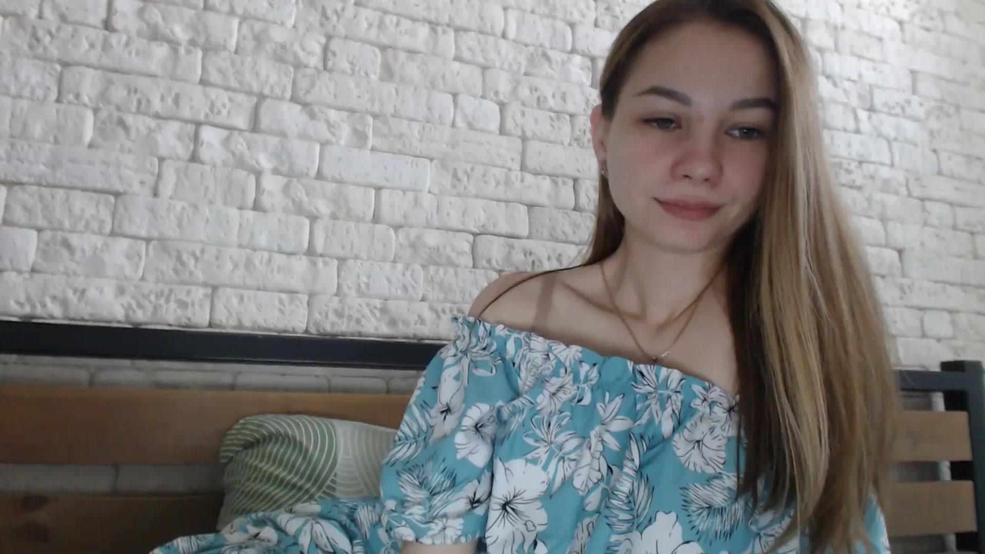 Gallery image thumbnail from Lovely_NataUA's myfreecams stream on, 06/01/2025, 07:38 image 20 of 20