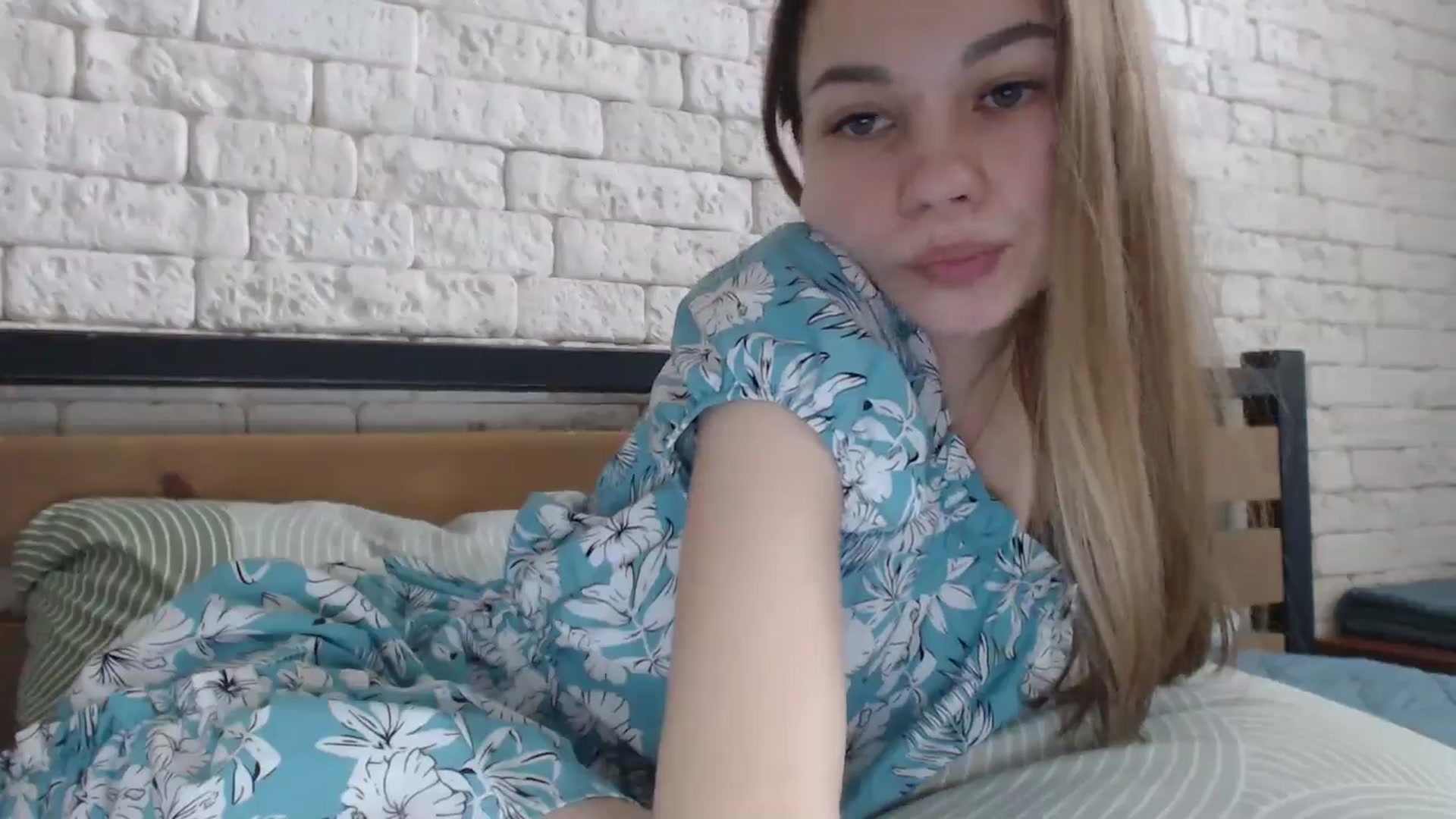 Gallery image thumbnail from Lovely_NataUA's myfreecams stream on, 06/01/2025, 09:13 image 12 of 20
