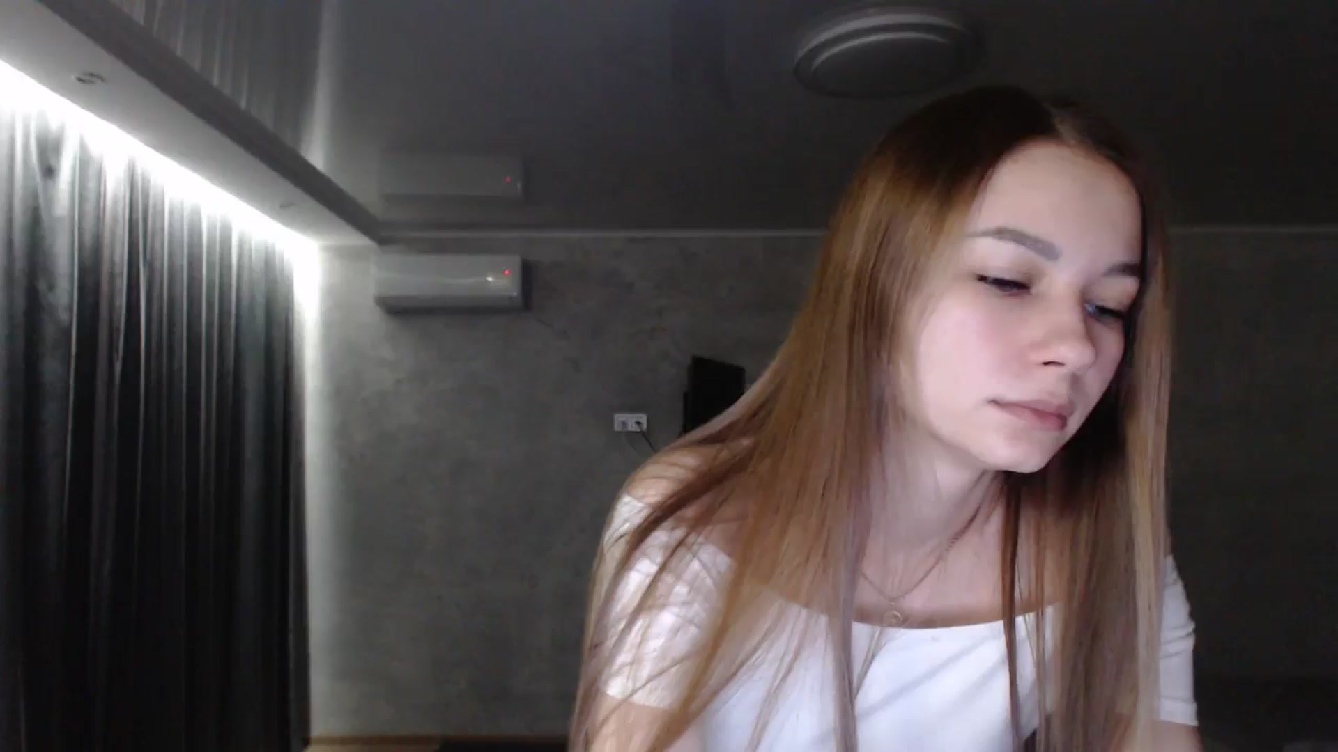 Gallery image thumbnail from Lovely_NataUA's myfreecams stream on, 06/29/2025, 19:45 image 4 of 20