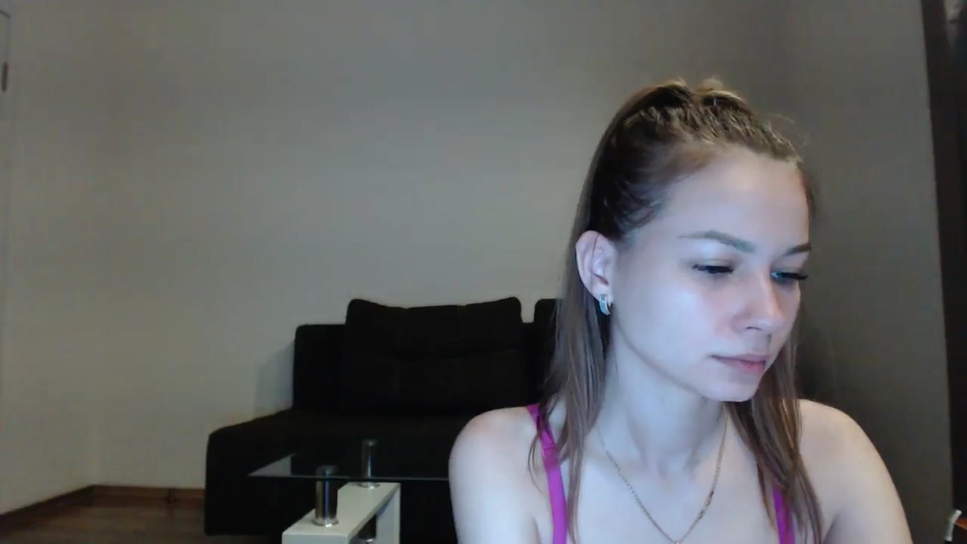 Gallery image thumbnail from Lovely_NataUA's myfreecams stream on, 08/03/2025, 19:52 image 17 of 20