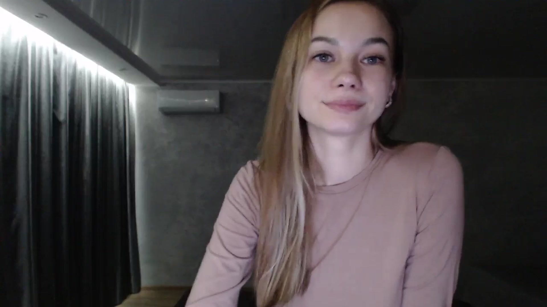 Gallery image thumbnail from Lovely_NataUA's myfreecams stream on, 08/23/2025, 22:14 image 16 of 20