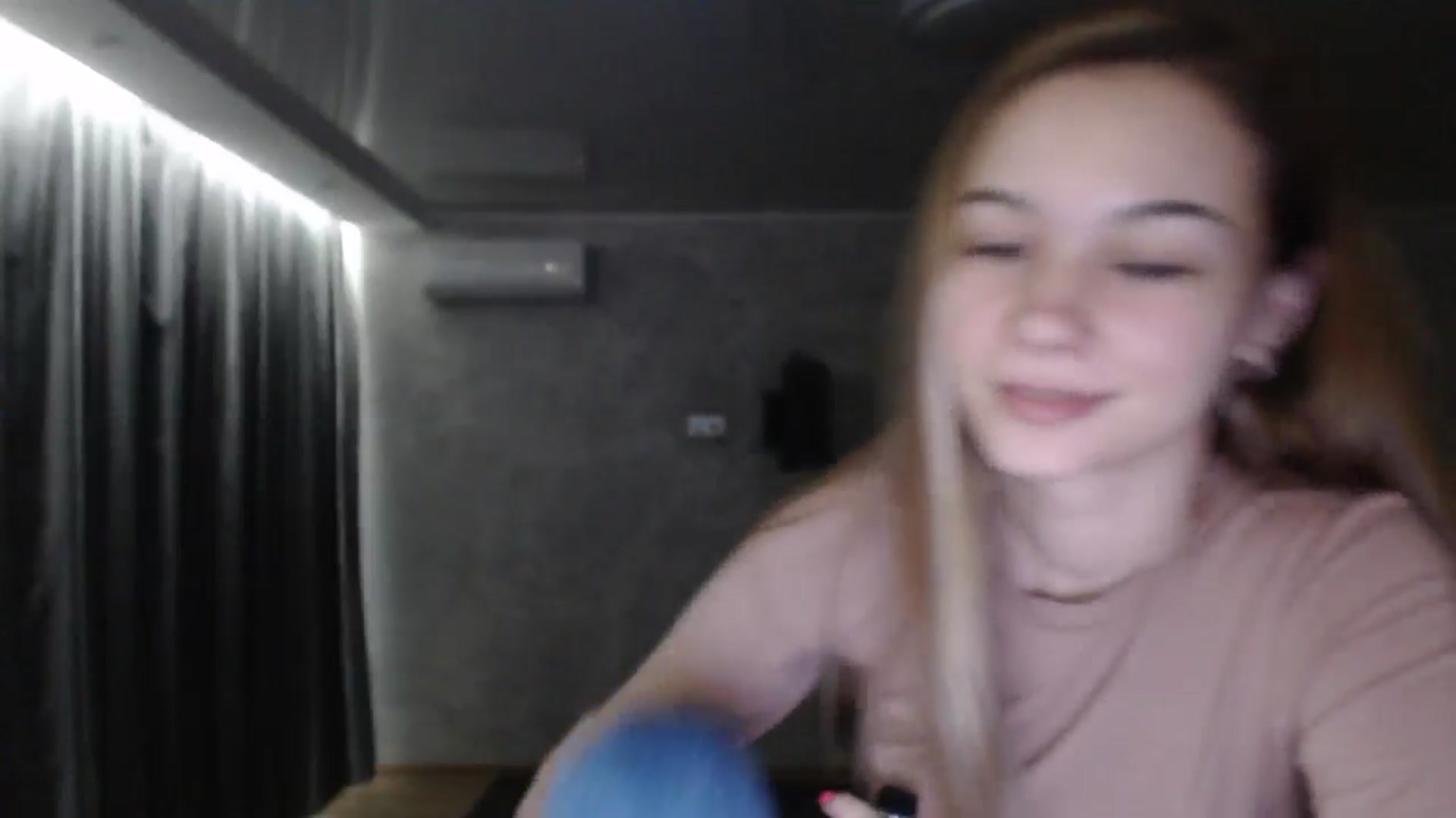 Gallery image thumbnail from Lovely_NataUA's myfreecams stream on, 08/23/2025, 22:14 image 19 of 20