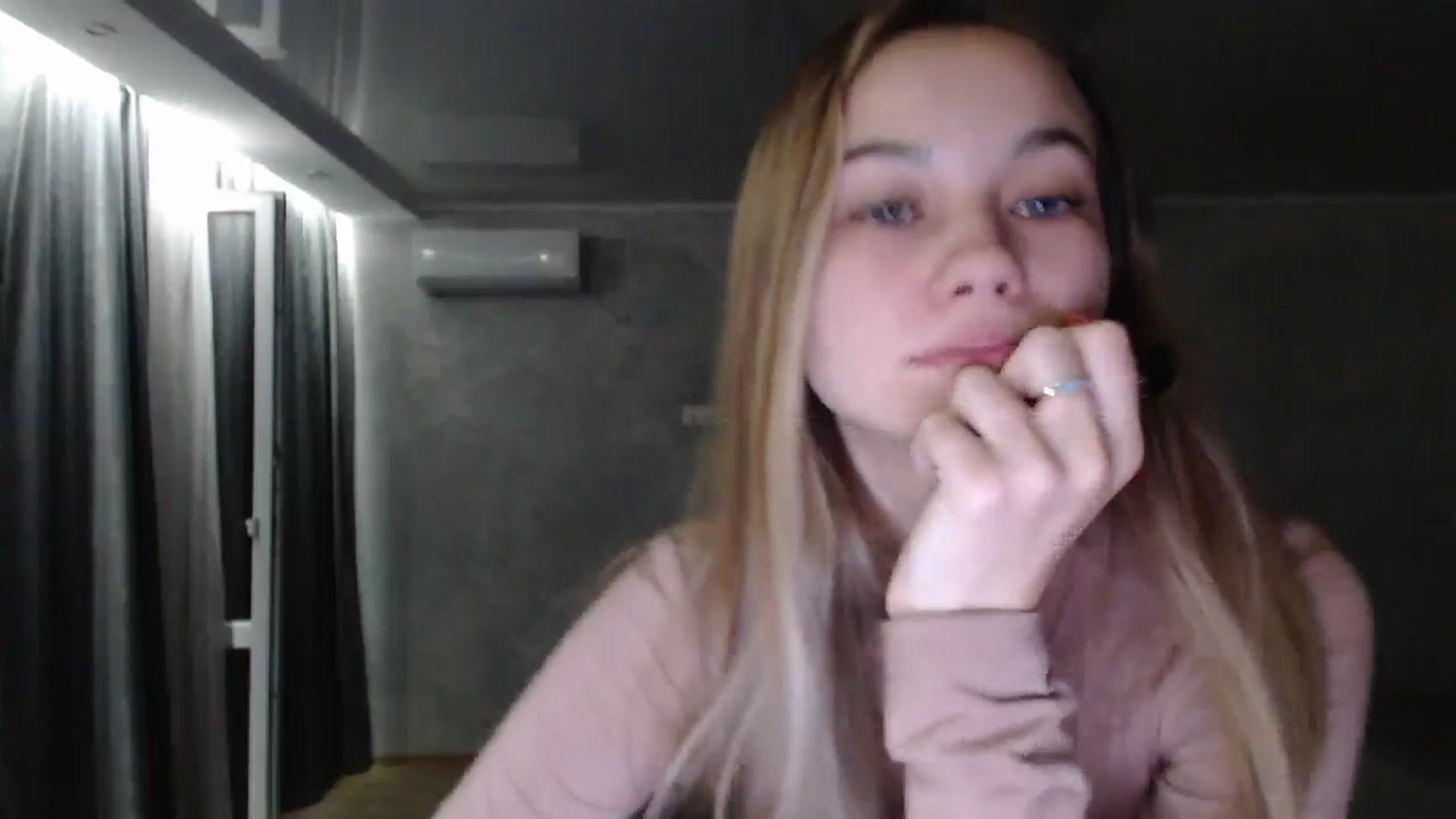 Gallery image thumbnail from Lovely_NataUA's myfreecams stream on, 08/23/2025, 22:14 image 9 of 20