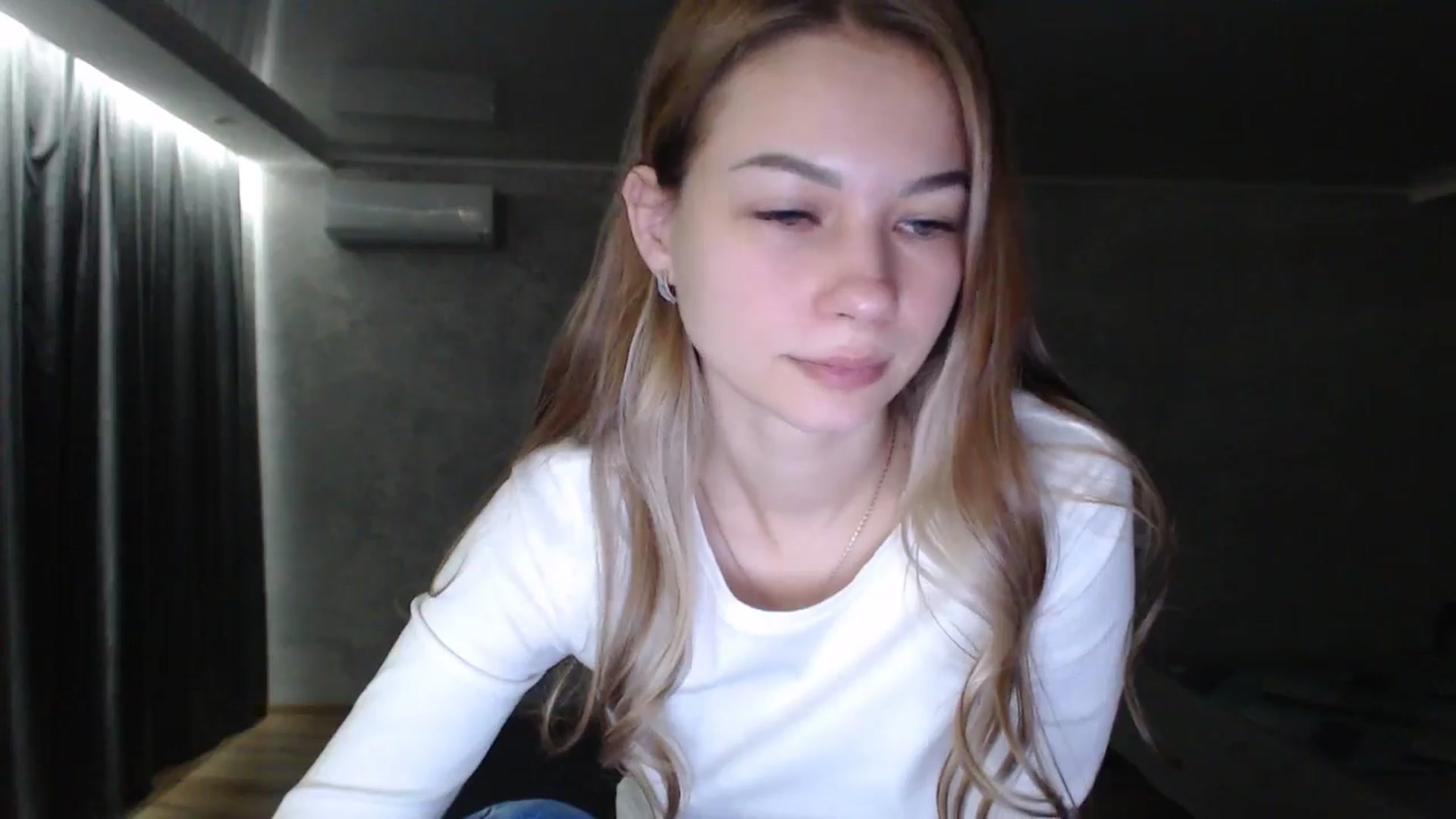 Gallery image thumbnail from Lovely_NataUA's myfreecams stream on, 08/24/2025, 21:08 image 7 of 20