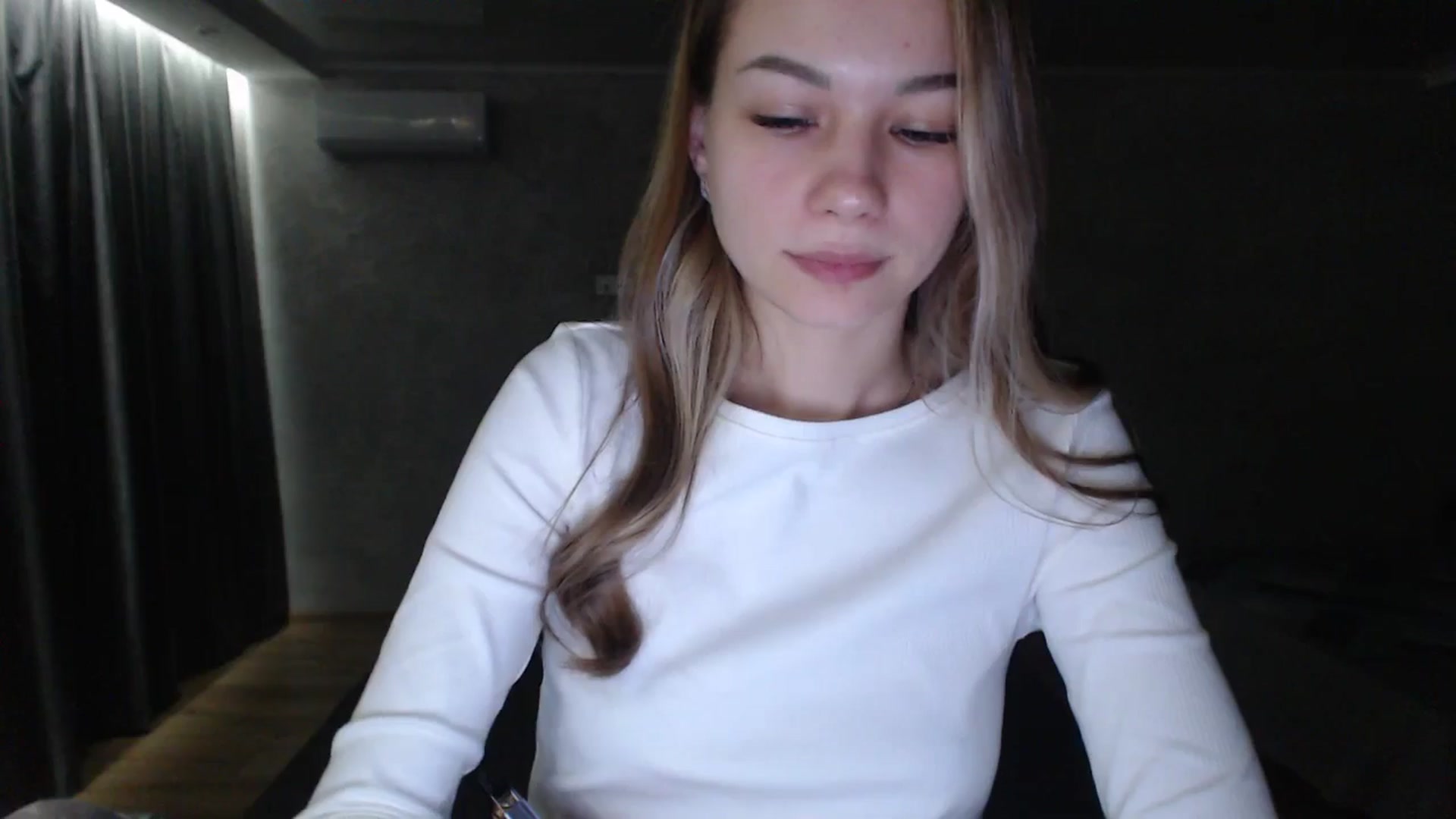Gallery image thumbnail from Lovely_NataUA's myfreecams stream on, 08/24/2025, 21:08 image 18 of 20