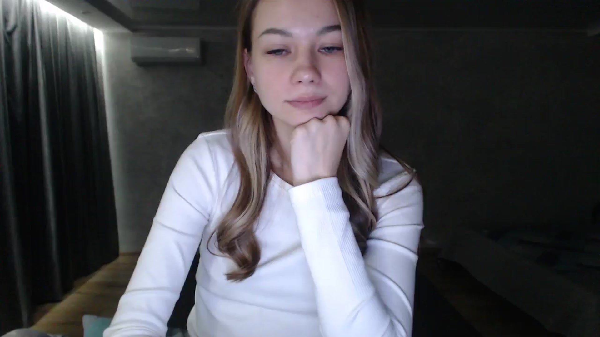 Gallery image thumbnail from Lovely_NataUA's myfreecams stream on, 08/24/2025, 21:08 image 12 of 20