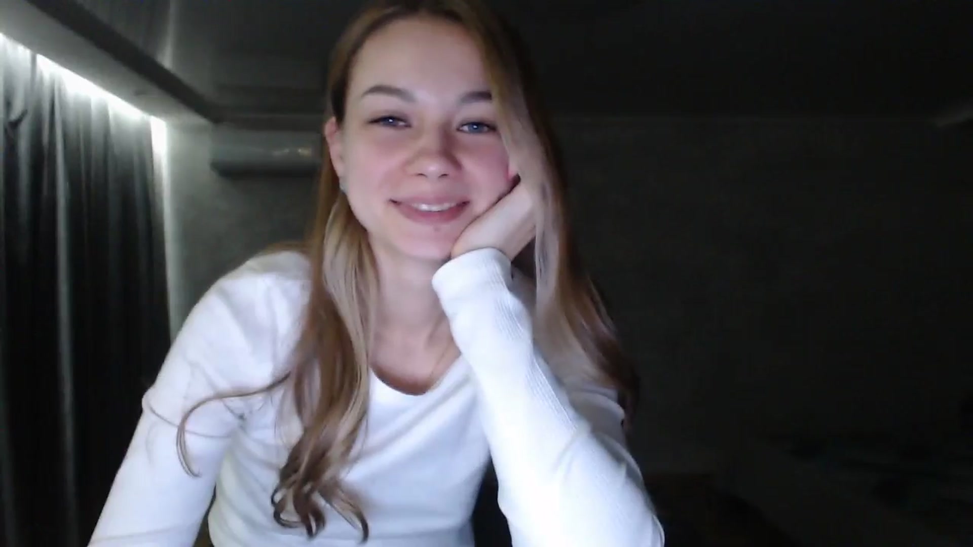 Gallery image thumbnail from Lovely_NataUA's myfreecams stream on, 08/24/2025, 21:08 image 8 of 20