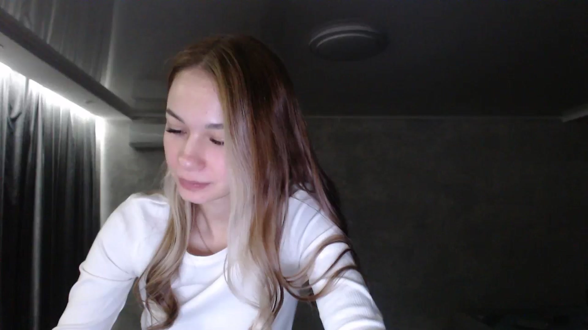 Gallery image thumbnail from Lovely_NataUA's myfreecams stream on, 08/24/2025, 21:08 image 9 of 20